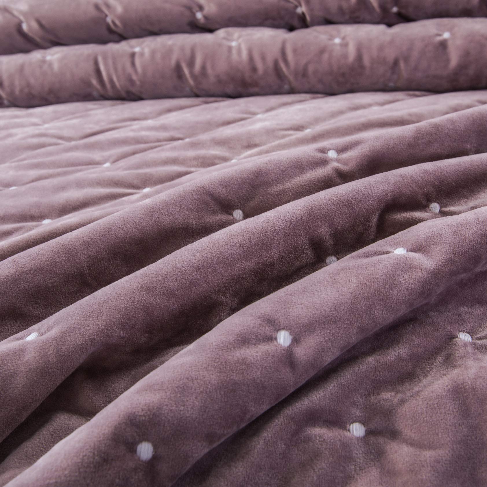 Tache Velvet Dreams Luxurious Velveteen Velour Super Soft Plush Warm Cozy Diamond Tufted Polka Dot Quilted Coverlet Royal Blue Bedspread Set, King: Queen Purple Mauve