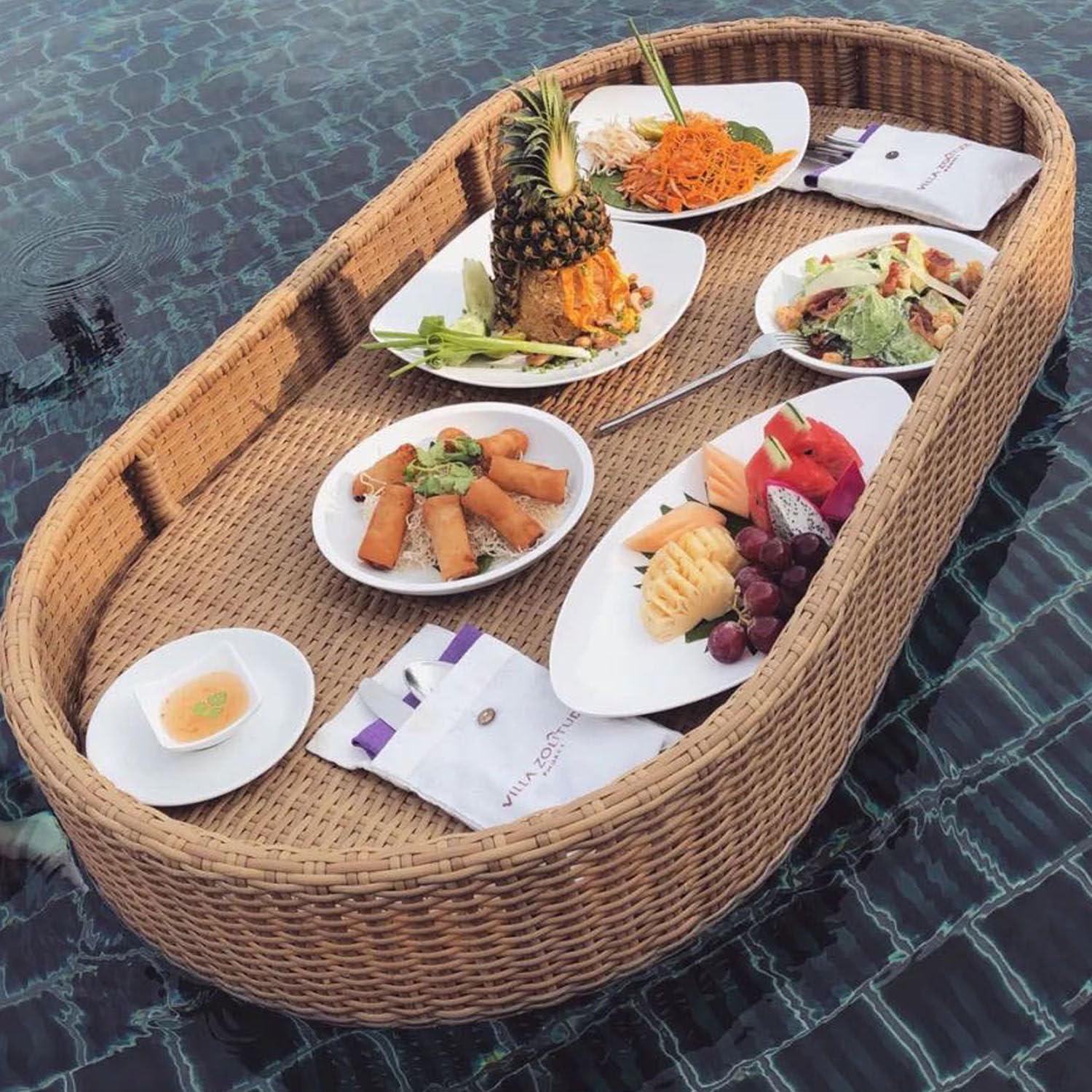 Serenepeak Apricot Swimming Pool Floating Bar, Floating Serving Trays Table Bar Rattan Woven Floating Food Tray, Pool Serving Trays(,Oval)