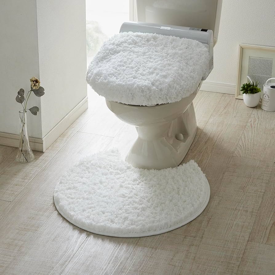 Amazon | [ベルメゾン] トイレマット ふたカバー 2点 セット 洗える