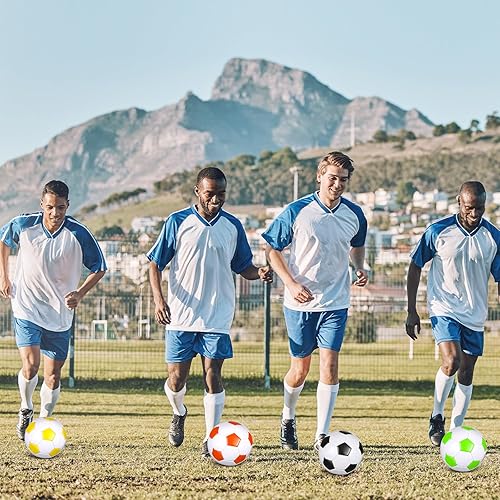 Miniatura 6 de Soulchen 48 pelotas de fútbol a granel con bomba desinflada, tamaño oficial, pelota de fútbol deportiva para interiores y exteriores, pelota suave