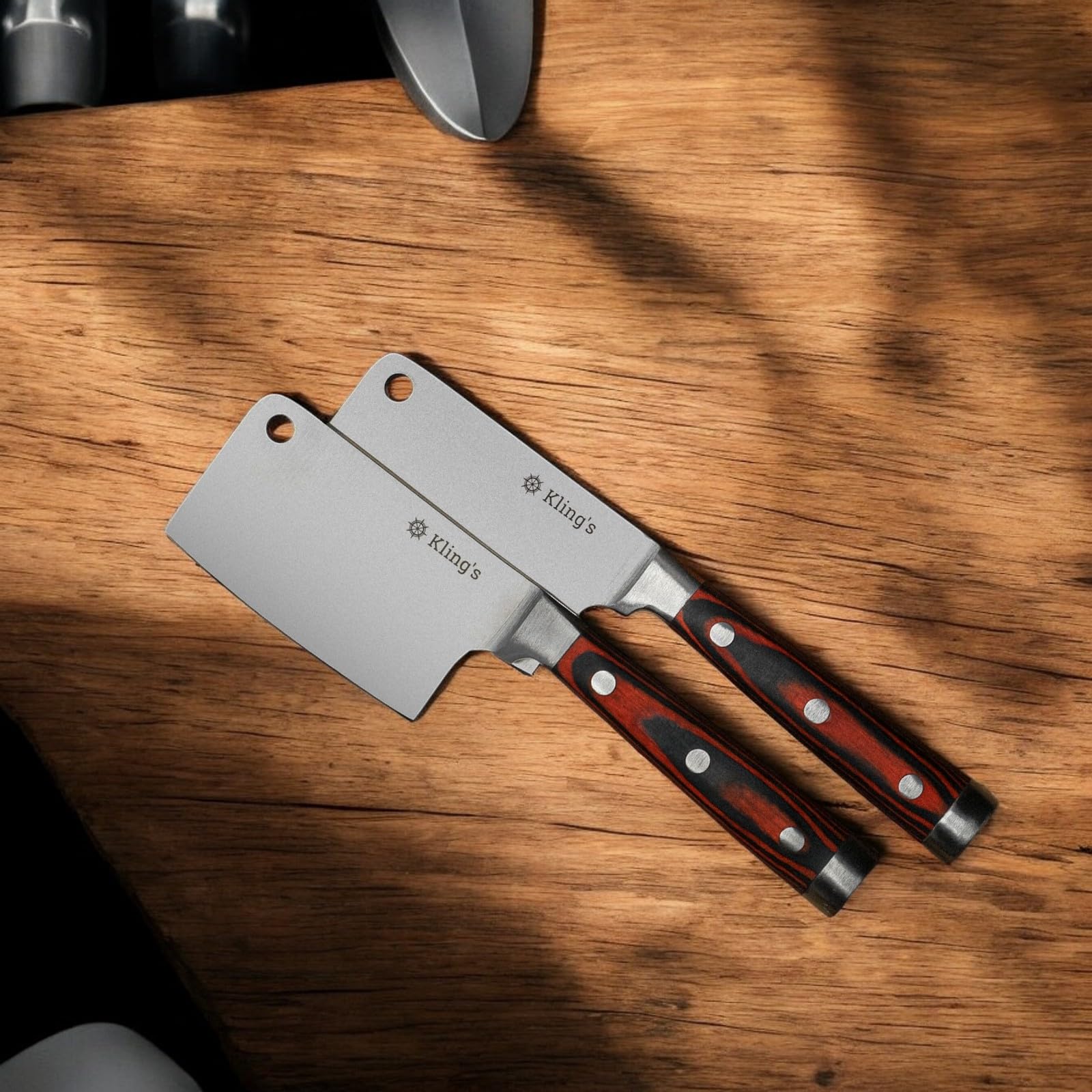 Kling's I Steakbesteck Set - Premium Grillbesteck Set, 2 Steakmesser Beil, Käsemesser, Steakmesser Set mit Holzgriff aus Pakkaholz, Glatt Geschliffene Klinge aus deutschem Messerstahl