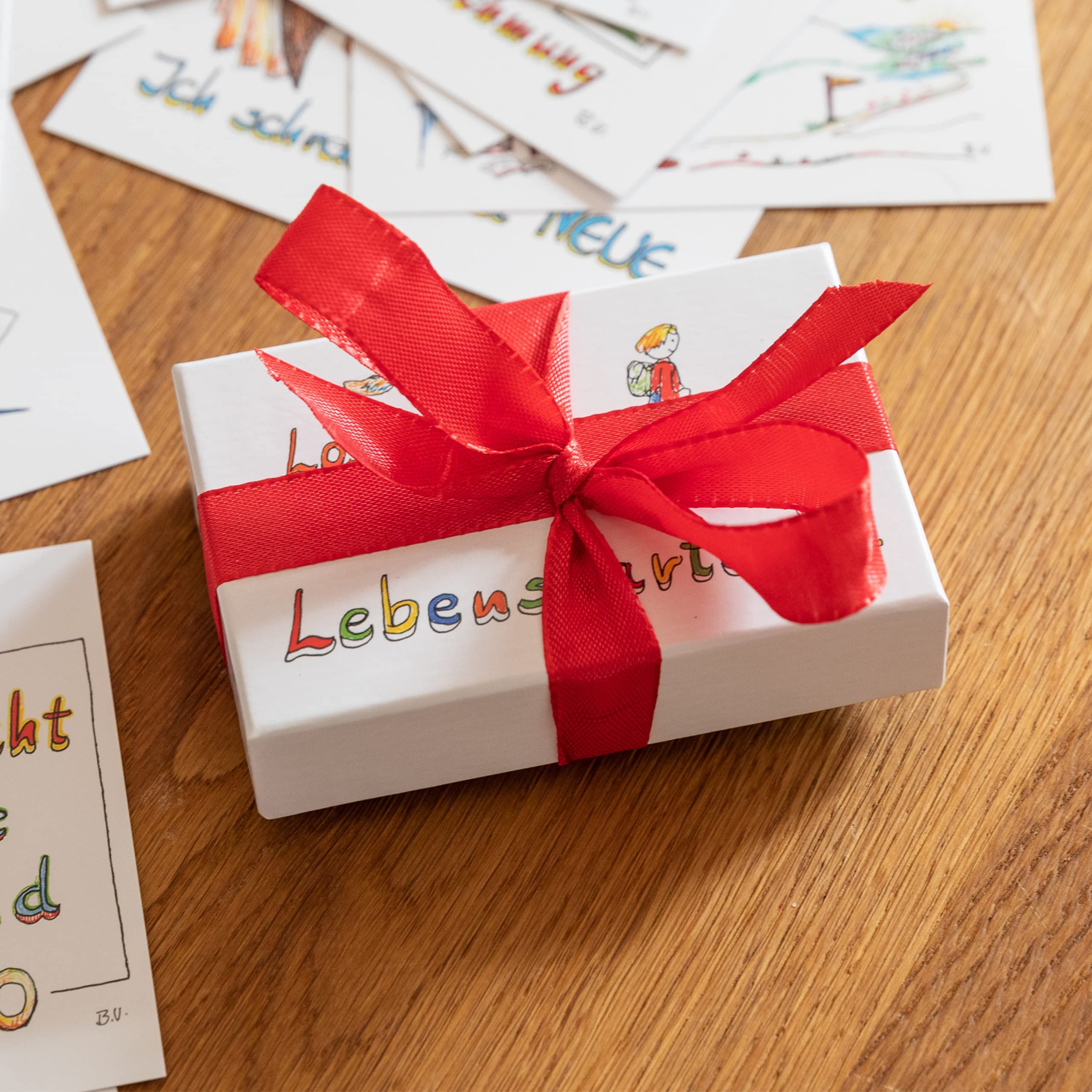 Lebenskarten Serie 1" Das Original" (72 Karten + Begleitheft) – Affirmationskarten, Coaching Karten für Selbstwert, inneres Kind & Krisenbewältigung – Achtsamkeitskarten als Geschenk für Frauen