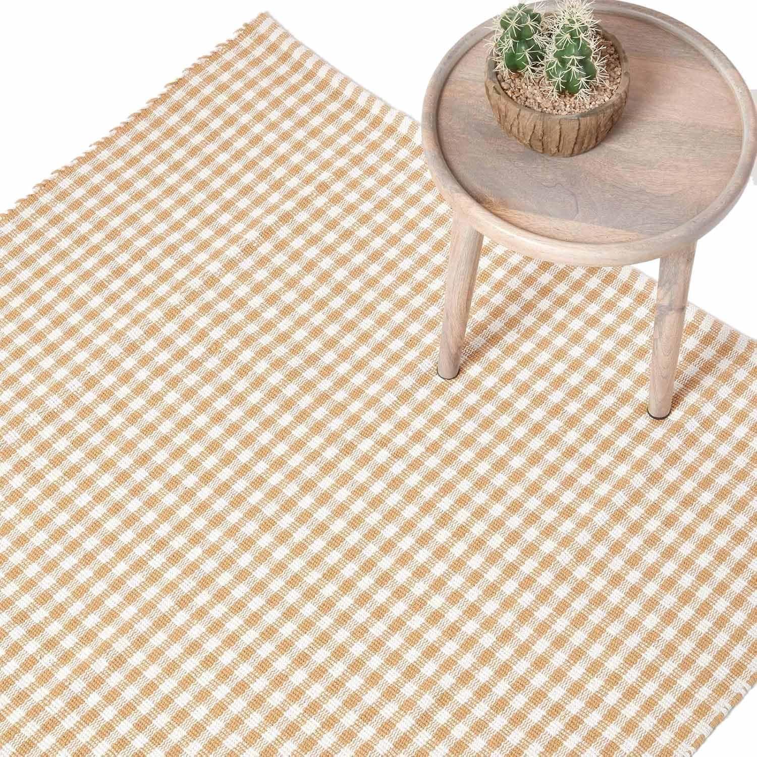 HOMESCAPES 100% Cotton Checkered Gingham Rug Handwoven Beige White 110 x 170 cm Check Large Rug for Living Room Bedroom and Hallway — image 1