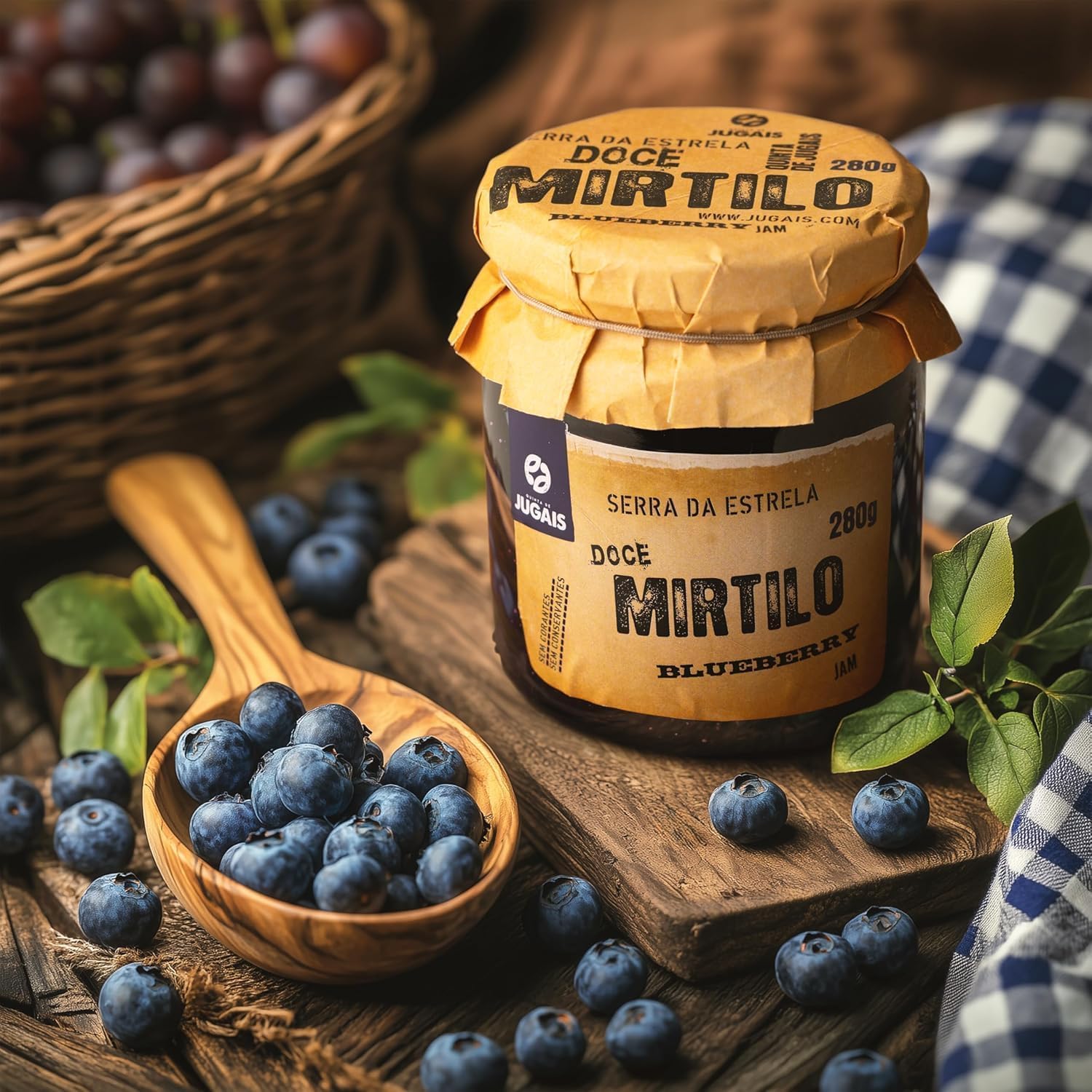 Vielfältige Auswahl an Marmeladen, Set mit 4 Gläsern à 280 g, exklusive Geschmacksrichtungen: Kürbis, Erdbeere mit Minze, Heidelbeere, Tomate – ohne künstliche Zutaten.
