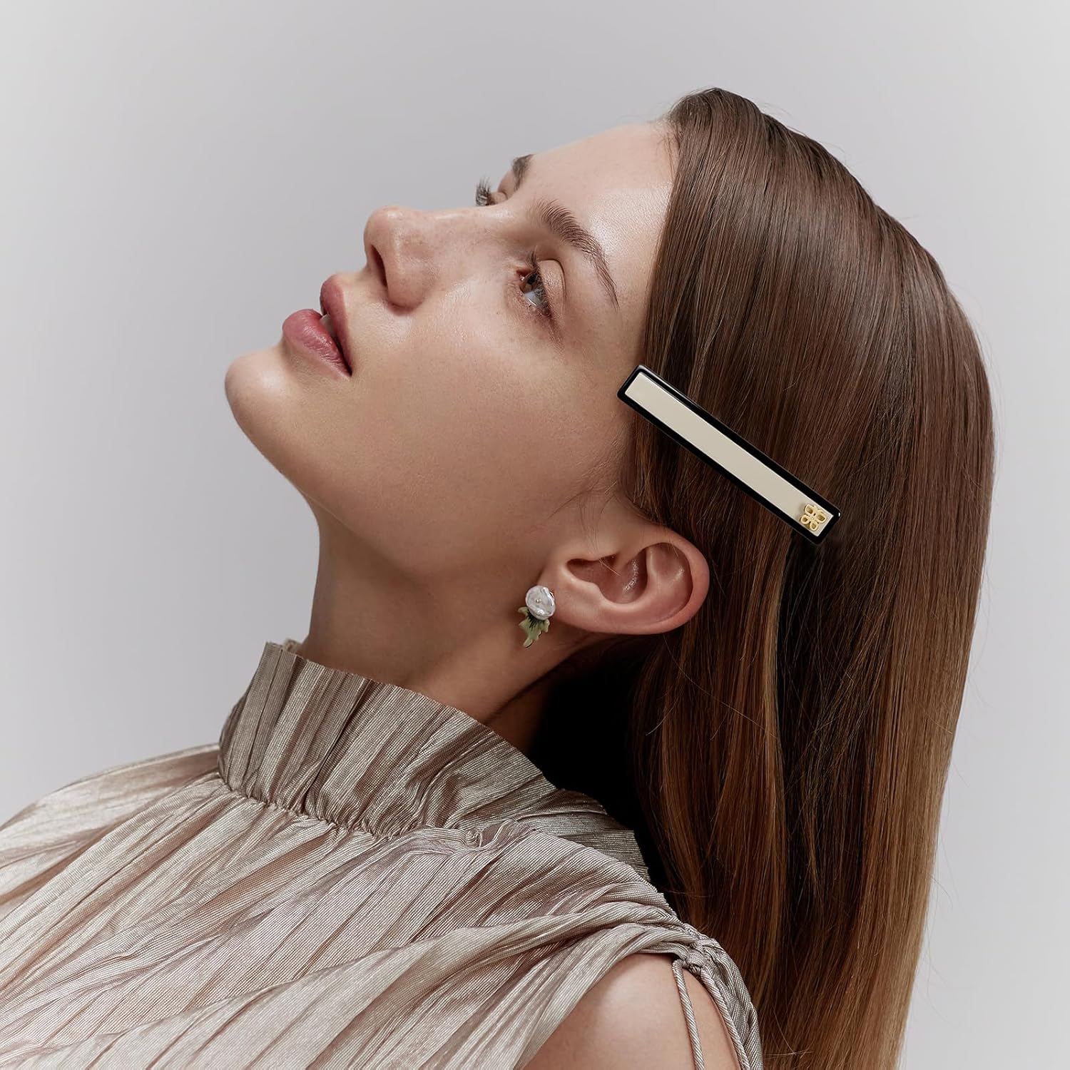 SHE'S FREE STYLE JUST FOR YOU [Chanel-style] Hair Barrette for Women, Acetate Resin Barette, Classic Black & White, French Hair Accessory for Thin Hair, Anti-Slip for Half-Hair (Small,3.1 inch,1 Pcs)