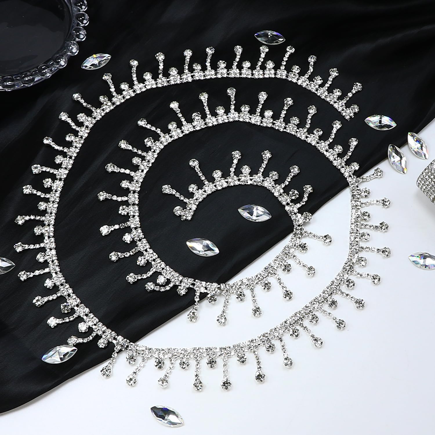 DONGZHOU Rhinestone Fringe Trim, 1 Yard Silver Crystal Rhinestone Chain Diamond Tassle Trim for Sewing Dress Bridal Wedding Decoration Jewelry Making Clothing Accessories,Short Tassel Style