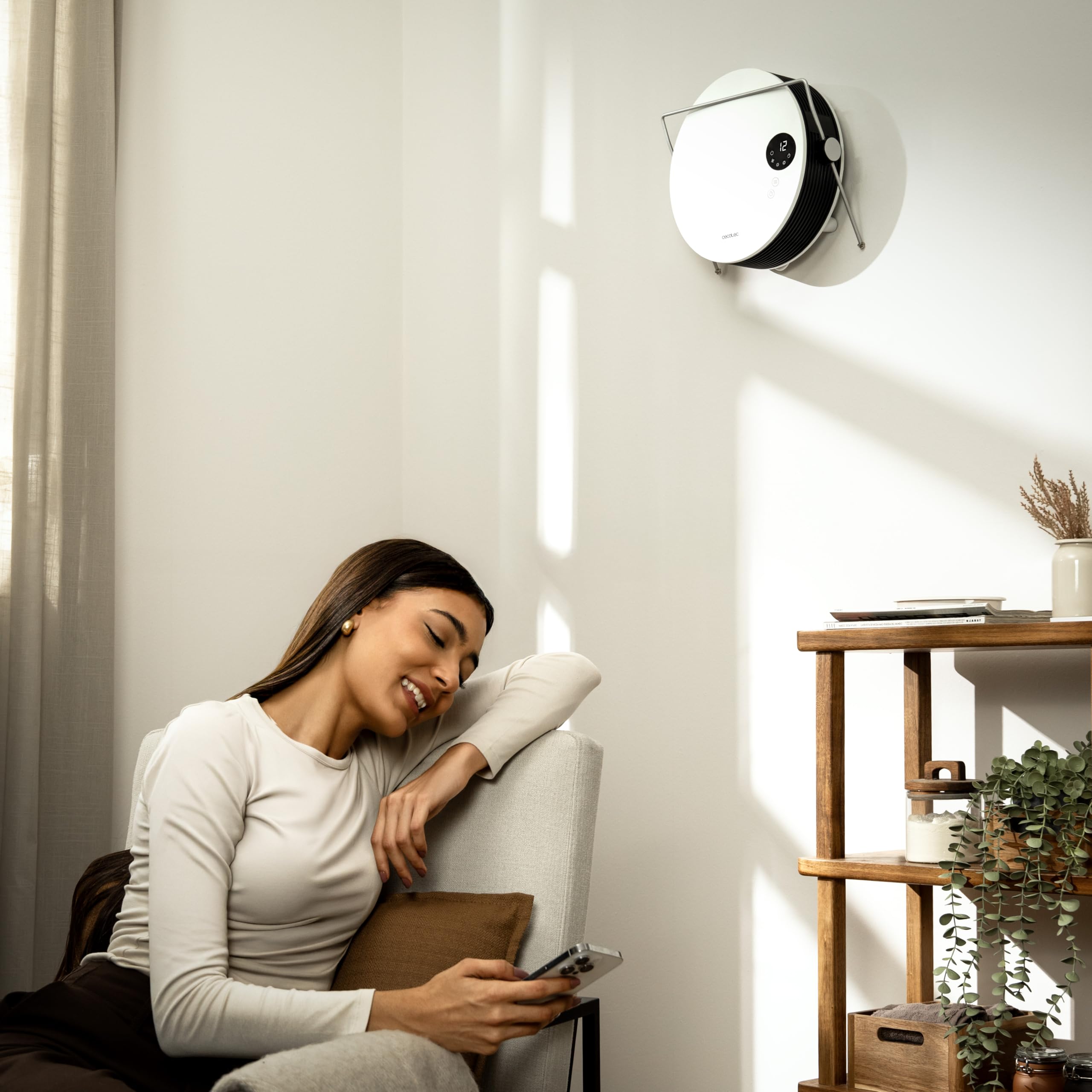 Cecotec Porte-serviettes Chauffant Céramique Mural ReadyWarm 2000 Round. 2000W, 2 Niveaux, LED, Touch Control, Télécommande, Minuterie, IP22, Design Élégant, Sécurité, Idéal Salles de Bain