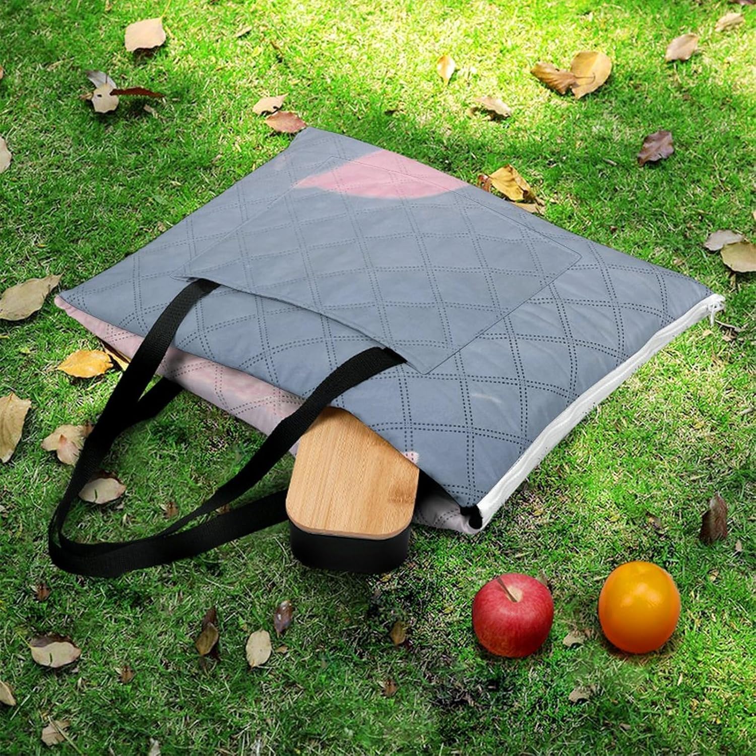 Aesthetic Cat Picnic Blanket 200x200cm, Foldable 2-in-1 Picnic Mat and Tote Bag Portable Waterproof Beach Mat Sandproof Outdoor Blanket for Park, Hiking, Beach, Camping, Travel