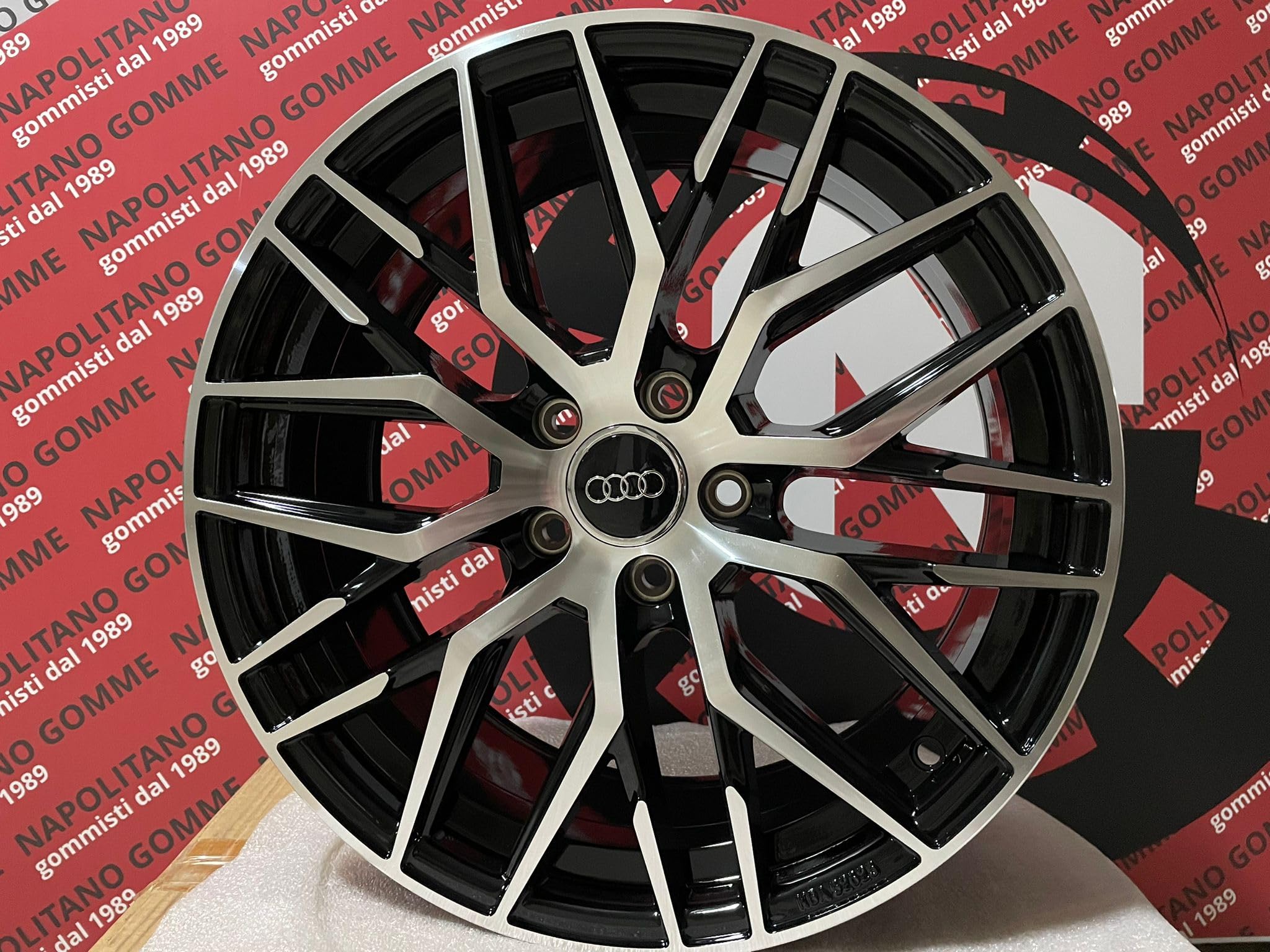 4 Cerchi in lega compatibili per Audi q2 q3 q5 sportback 18 pollici rs4 5x112 canale 8 et 45
