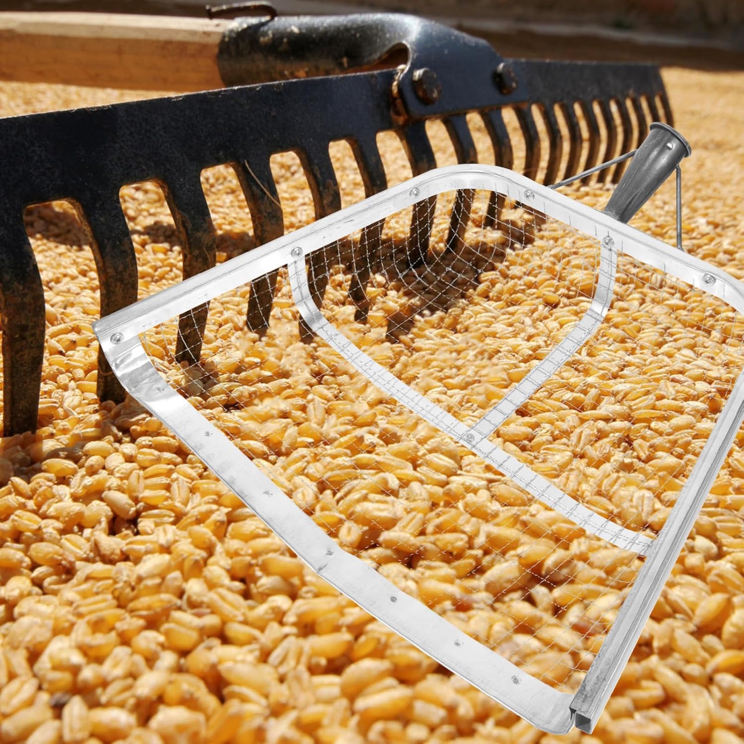 VANZACK Farm Shovel for Collecting Corn and Sifting Grains Mesh Spade for Home and Barn Use Gardening Tool for Maize and