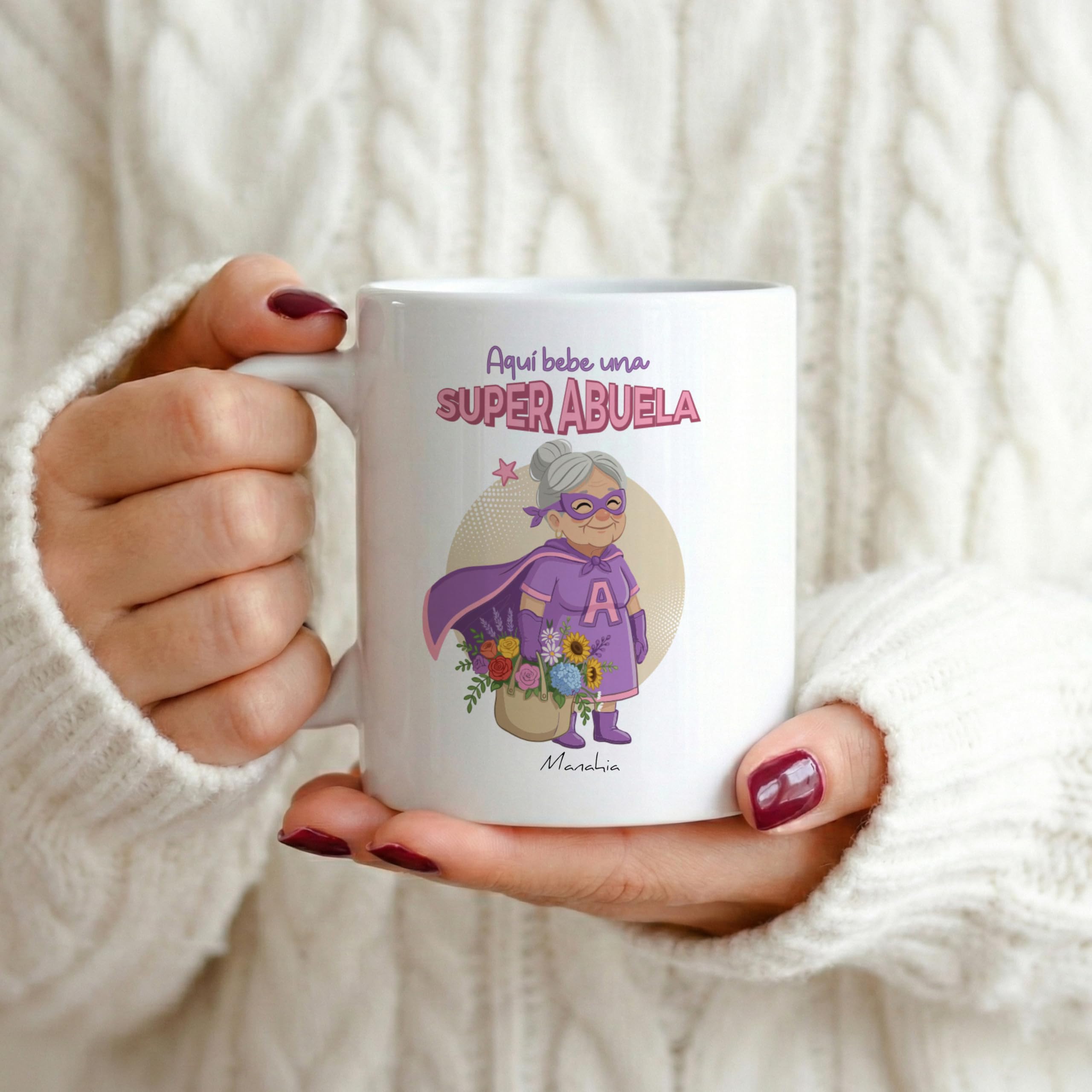 Manahia - Taza Abuelita - Aquí bebe una super abuela | Regalo Original Nietos, Superabuela - Idea Sorpresa Cumpleaños, Día de la madre, Navidad | Caja Regalo Kraft — view 6