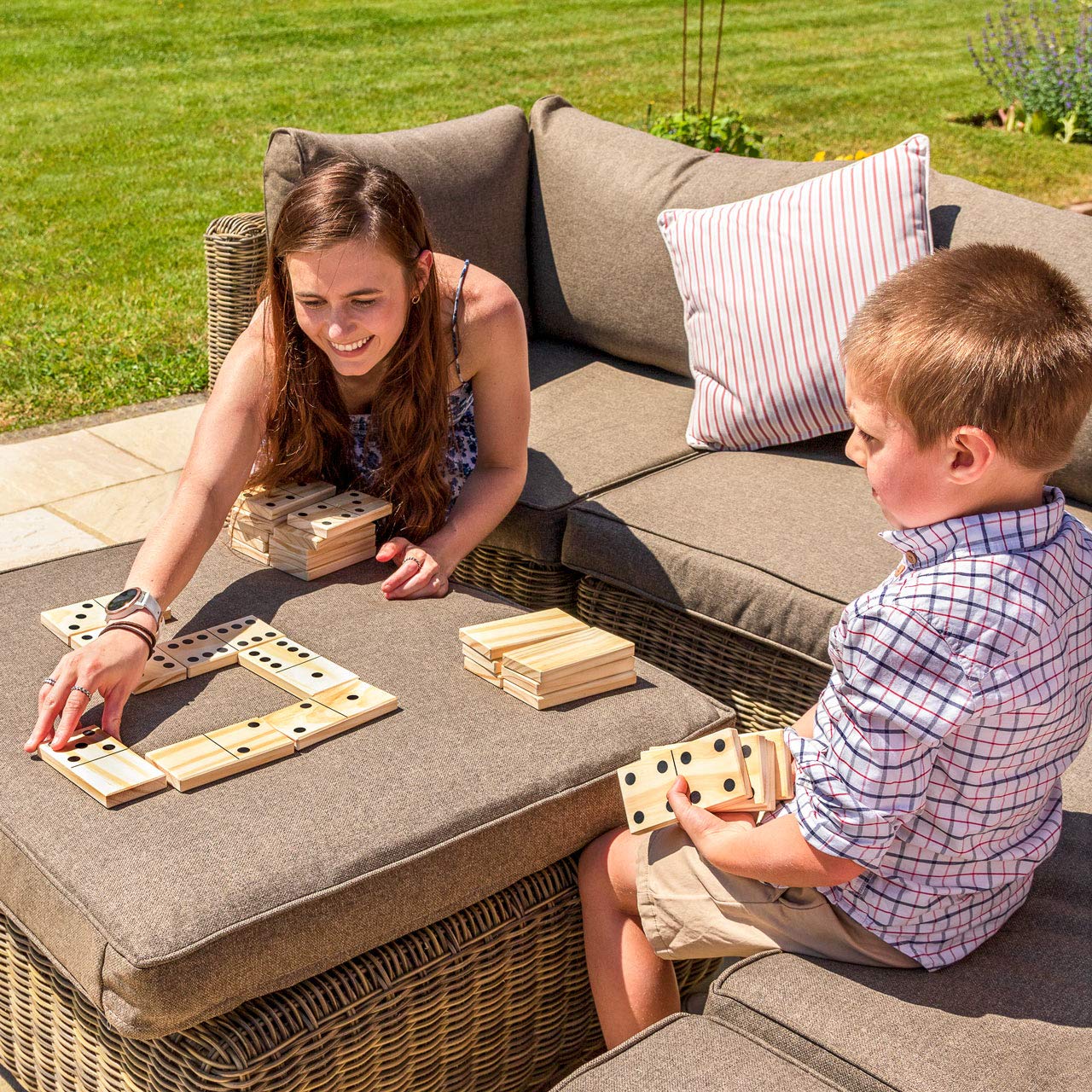 Harrier Collection de Dominos Géants Jeu de Jardin pour Enfants et Adultes Sac de Transport Inclus