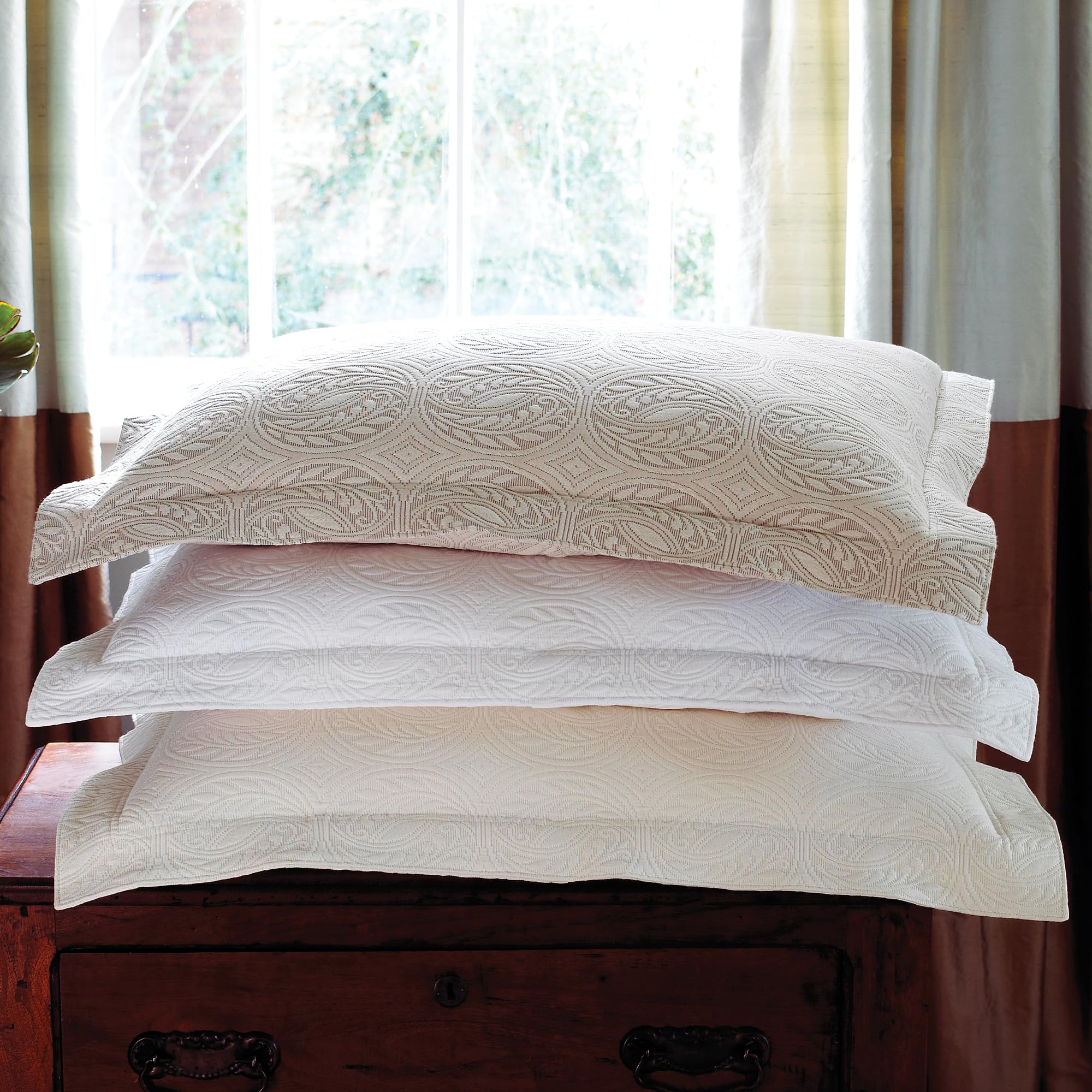 Peacock Alley Vienna Matelasse Standard Sham