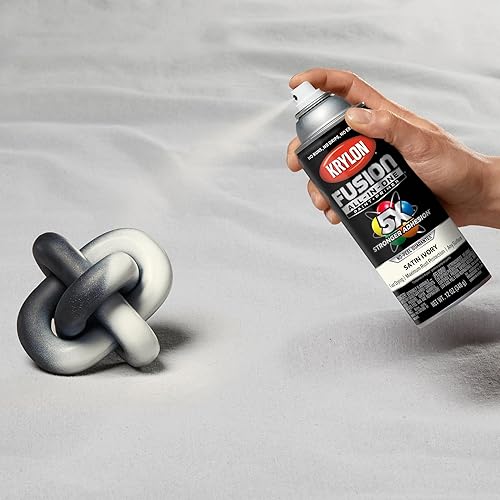 Vista 8 de Krylon Fusion All-In-One Adhesive Spray Paint for Indoor/Outdoor Use, 12 oz, Ivory