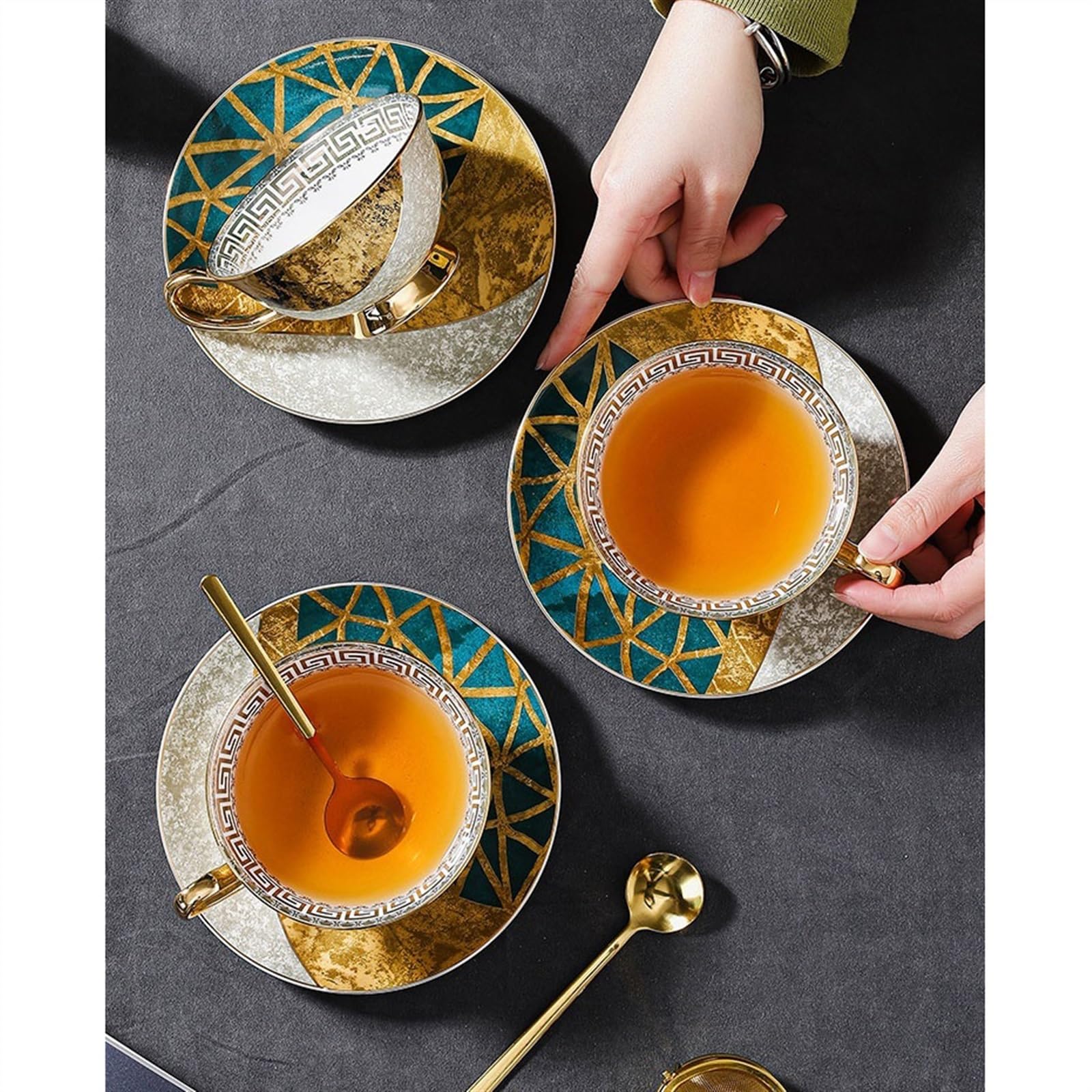 Tasse Tasses Service à thé de l'après-midi anglais exquis haute qualité, tasses avec cuillère, for le café, et au lait