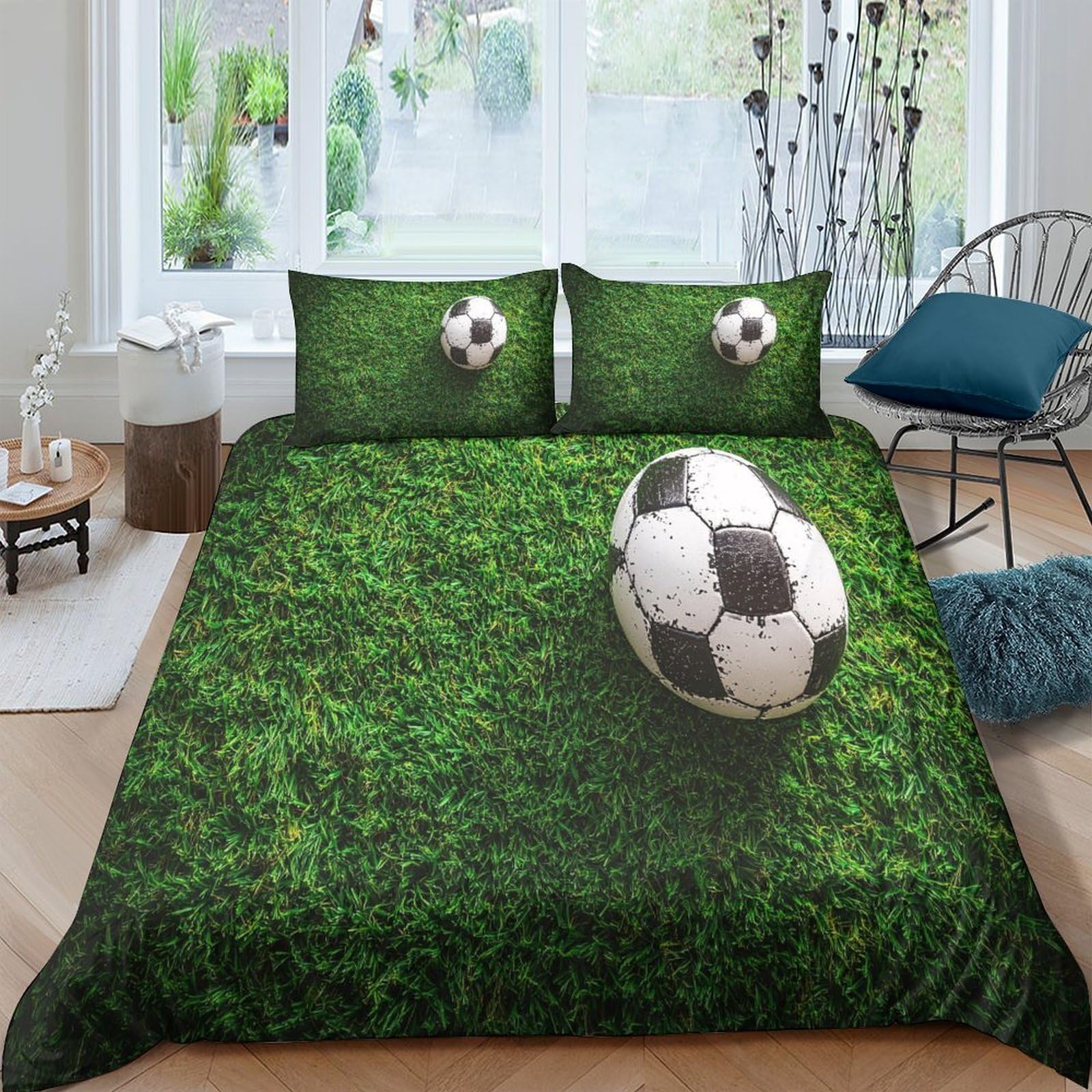 GPLZQXKJNH 3D Printed Soccer Field Duvet Cover Microfiber Soft Breathable Football Bedding Set with 2 Pillowcases for Bedroom Decor Single（135x200cm）