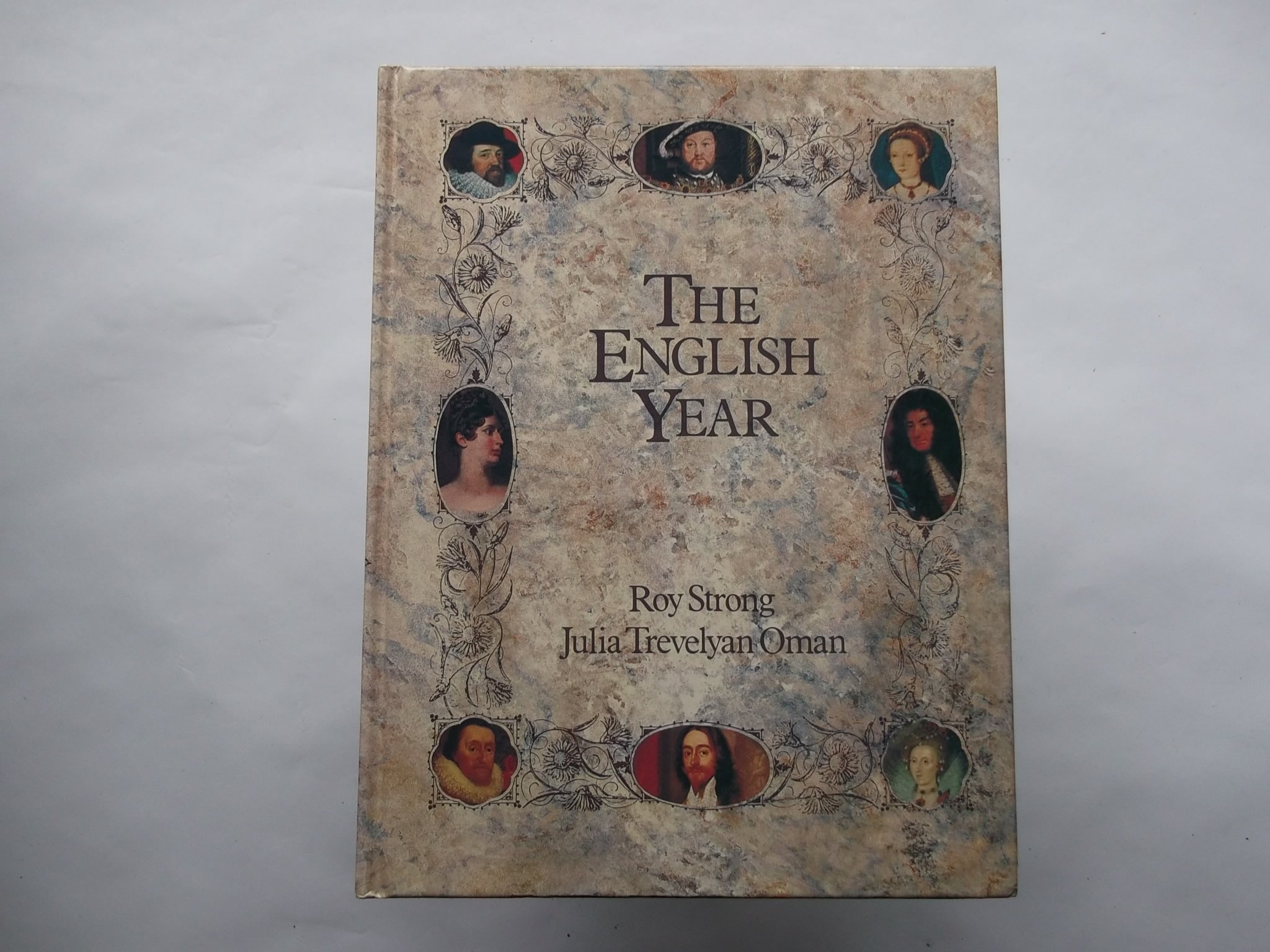 THE ENGLISH YEAR: A PERSONAL SELECTION FROM CHAMBERS' 'BOOK OF DAYS'.