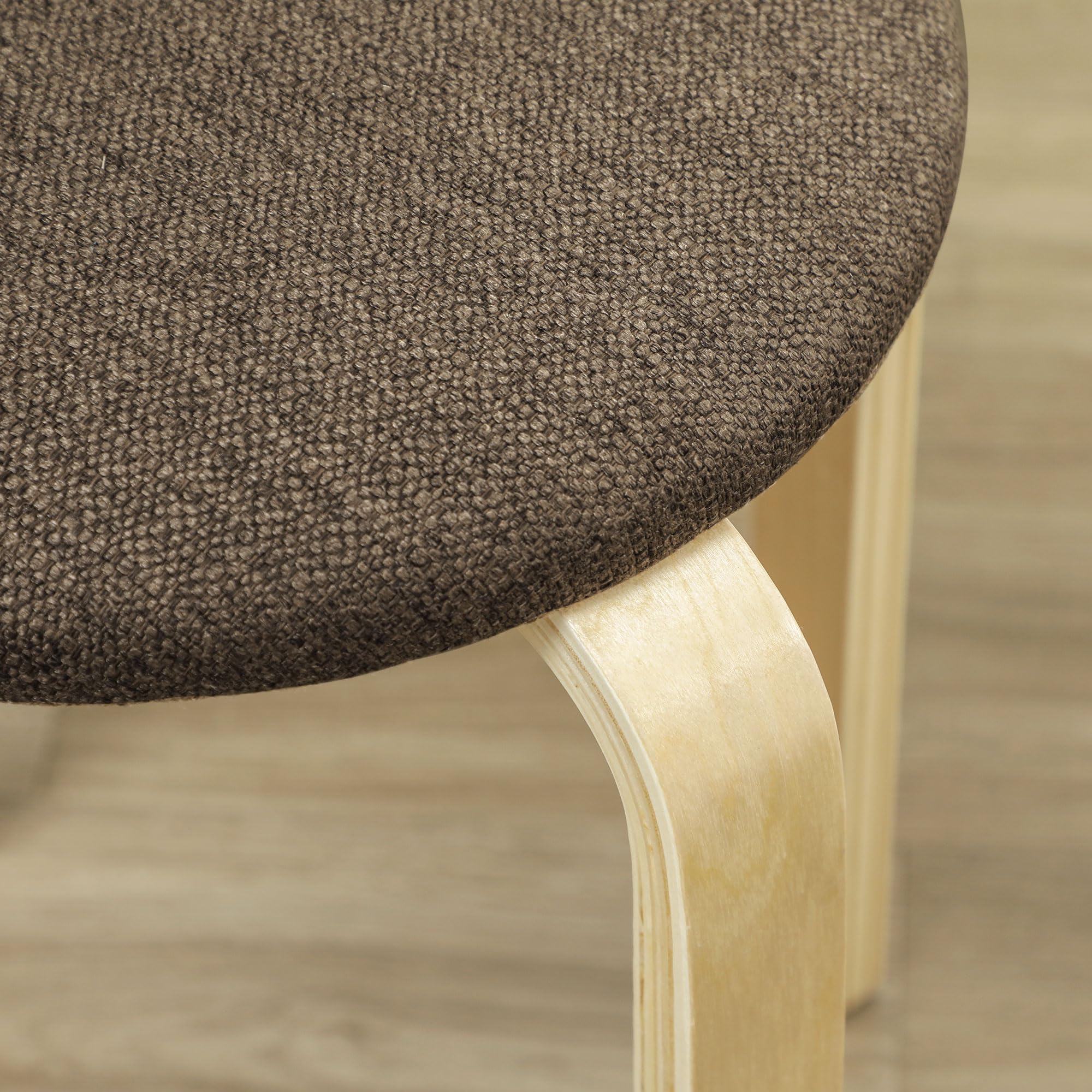 HOMCOM - Lot de 4 tabourets ronds empilables - Tabourets de cuisine bas avec assise rembourrée pour salle à manger, chambre à coucher, bureau, salon - Marron et naturel