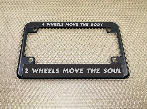 Vista 45 de Marco de matrícula personalizado de metal negro (Zinc) grabado con láser, tamaño estándar con diseño de texto personalizado, texto acero/negro