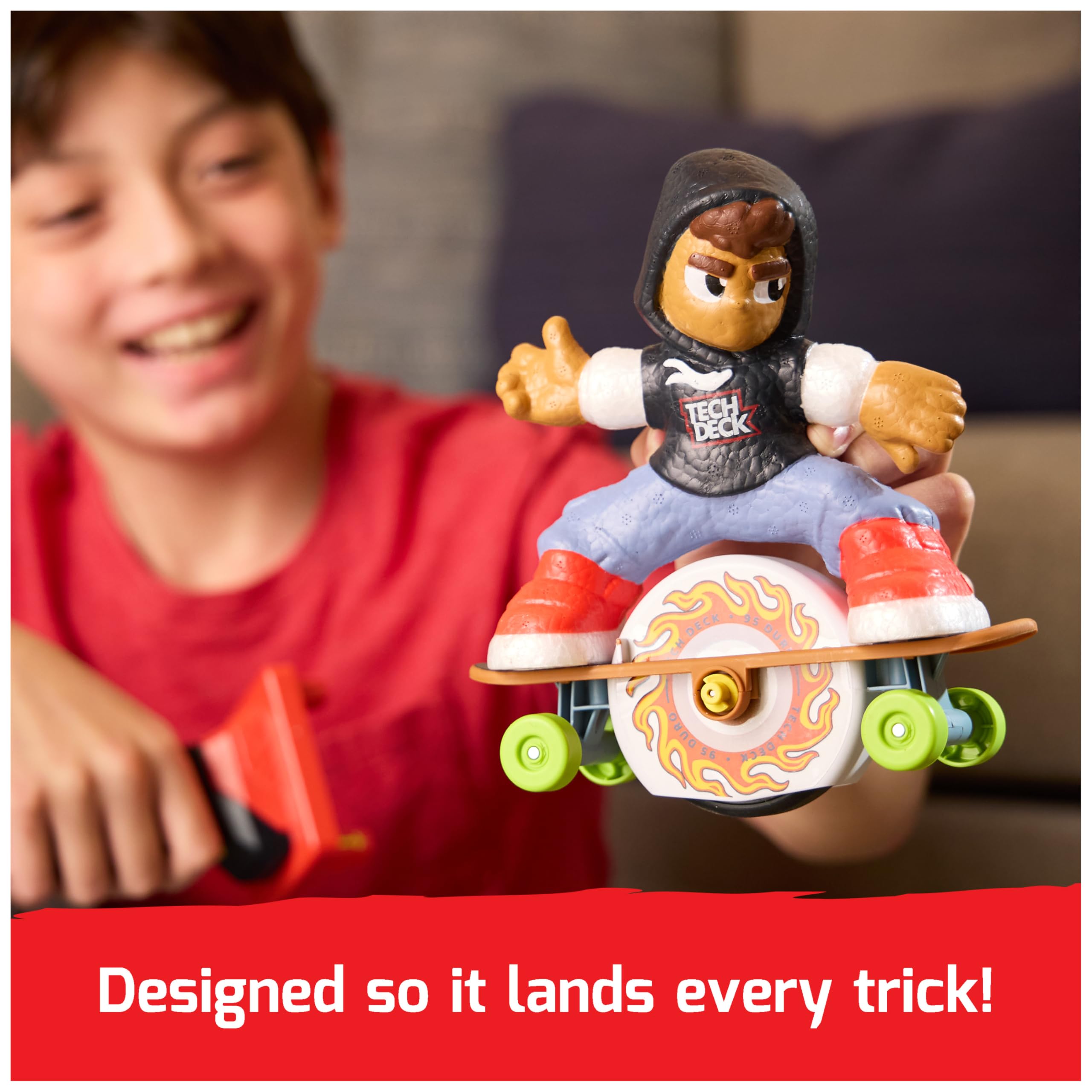 Tech Deck Shred N' Blast Sk8board, zmotoryzowana deskorolka z jeźdźcem i rampą do szybkich trików i wysokich skoków, zabawki dla dzieci dla chłopców i dziewczynek w wieku od 6 lat, wymagane baterie
