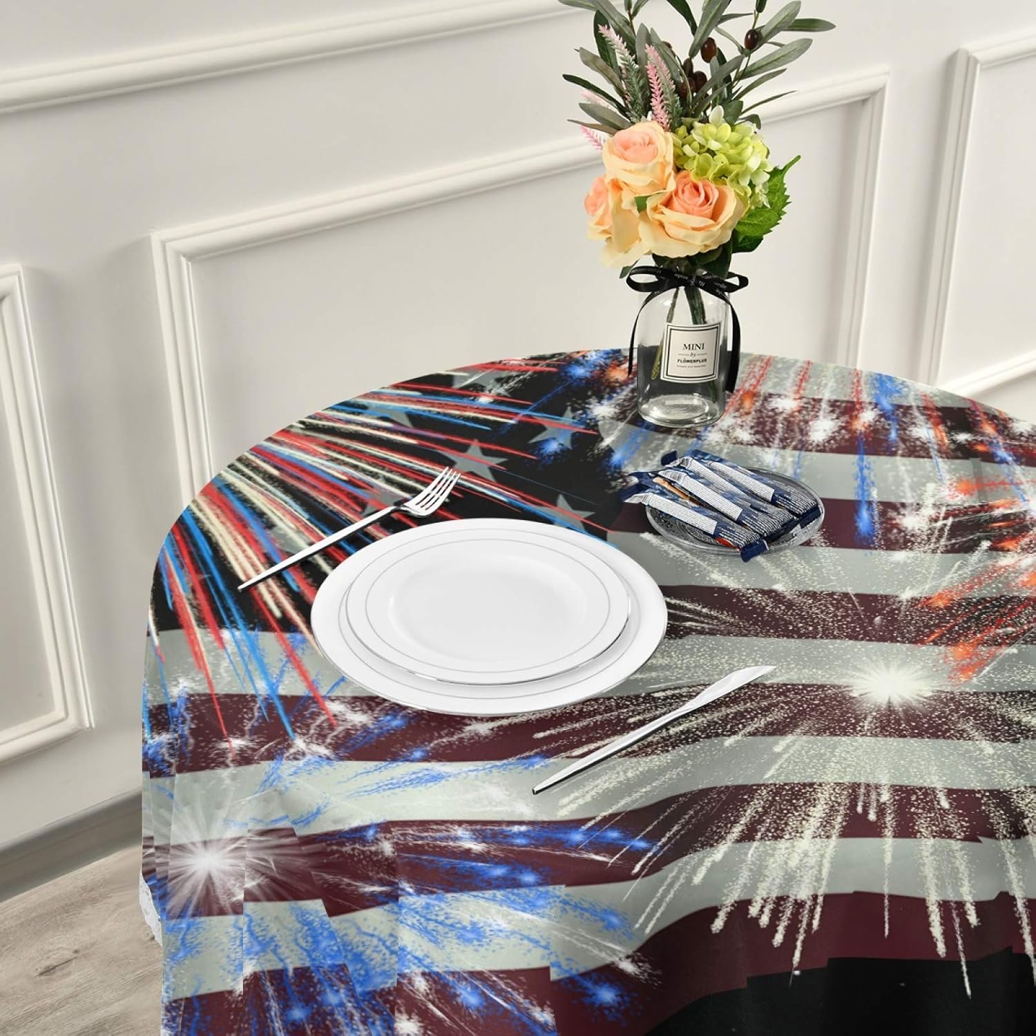 7月4日 アメリカ国旗 花火 円形テーブルクロス 60インチ テーブルカバー しわ防止 パーソナライズ レーステーブルテーブルクロス
