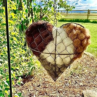 Bird Nesting Heart Garden Art Decoration, Refillable Bird Nesting Material Dispenser Outdoor with Natural Wool, Handmade Bird Nesting Material Holder, Wild Bird Hanging Yard Art Decor
