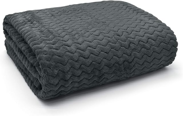 Velosso Flannel Fleece Super Soft Throw Blanket Sofa Throw Teddy Soft Plain Blanket 127x152cm 3D Chevron Pattern all seasons blanket (Charcoal)