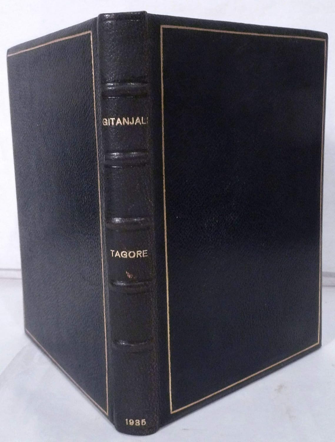 Gitanjali [Song Offerings]      Leather Bound – January 1, 1935