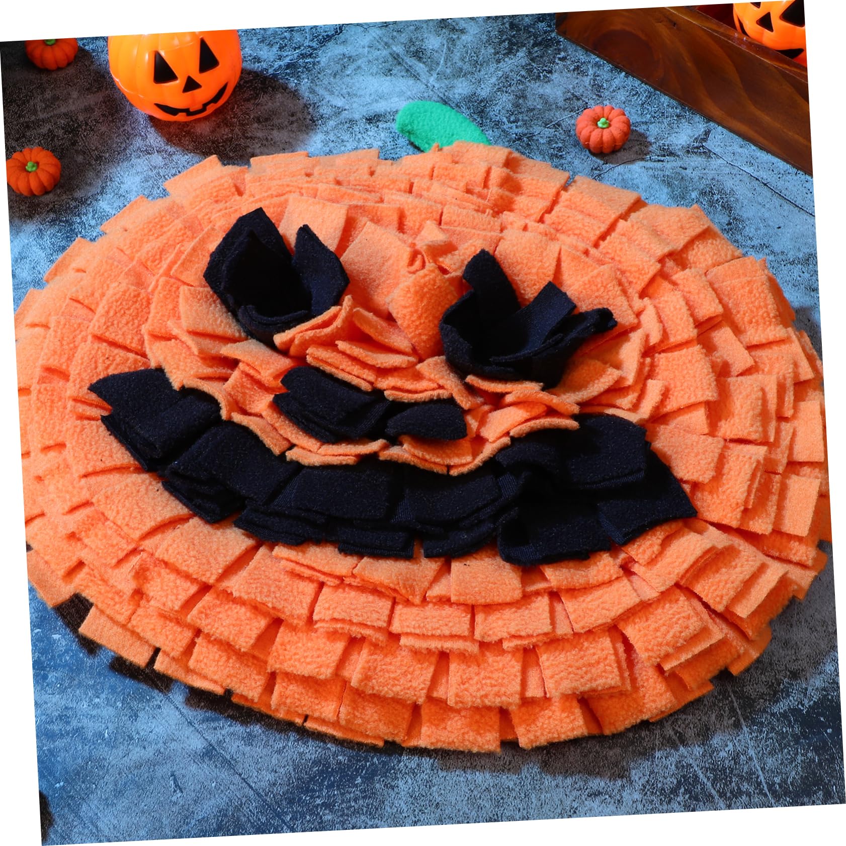 Wakauto Pumpkin Snuffle Mat for Dogs Sniffing Feeding Mat Polar Fleece Design Promotes Healthy Behavior Easy to Clean Suitable for All Breeds