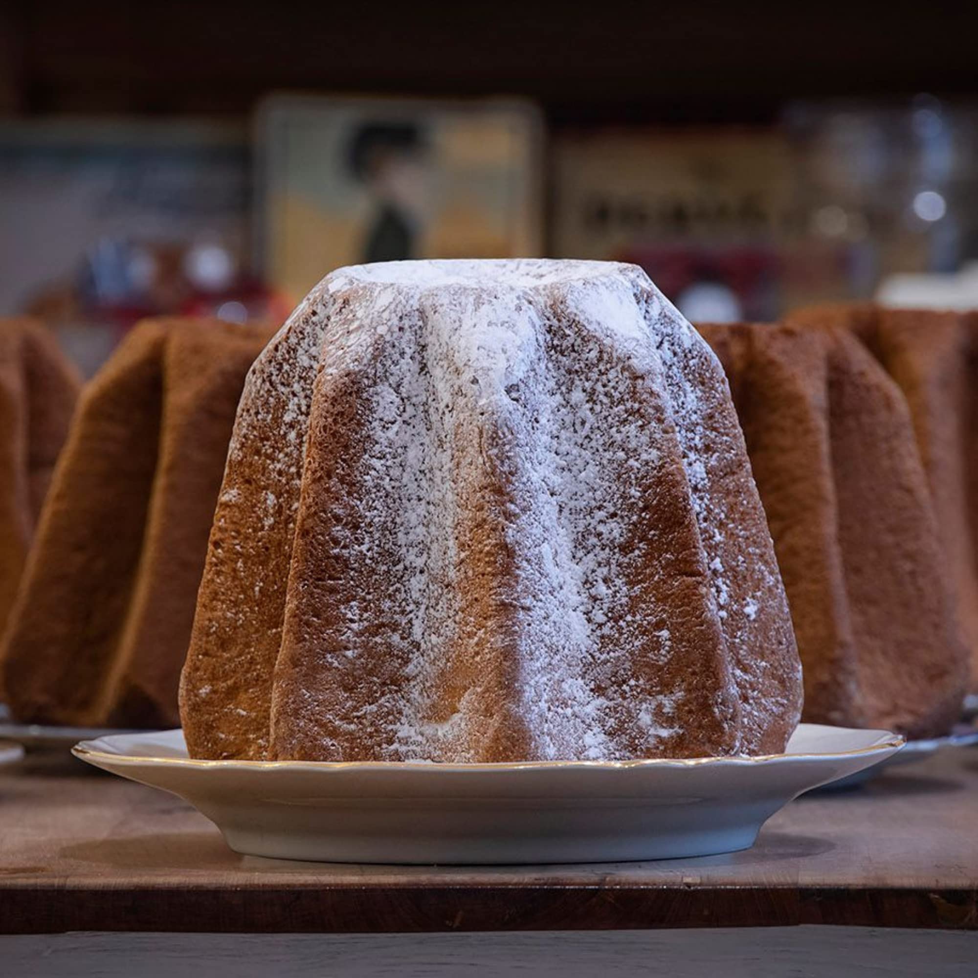 NAMAI - Stampo Pandoro, Alluminio, 1 Kg, Rivestimento Antiaderente, Adatto in Lavastoviglie, Stampo Pandoro 1 Kg Made In Italy