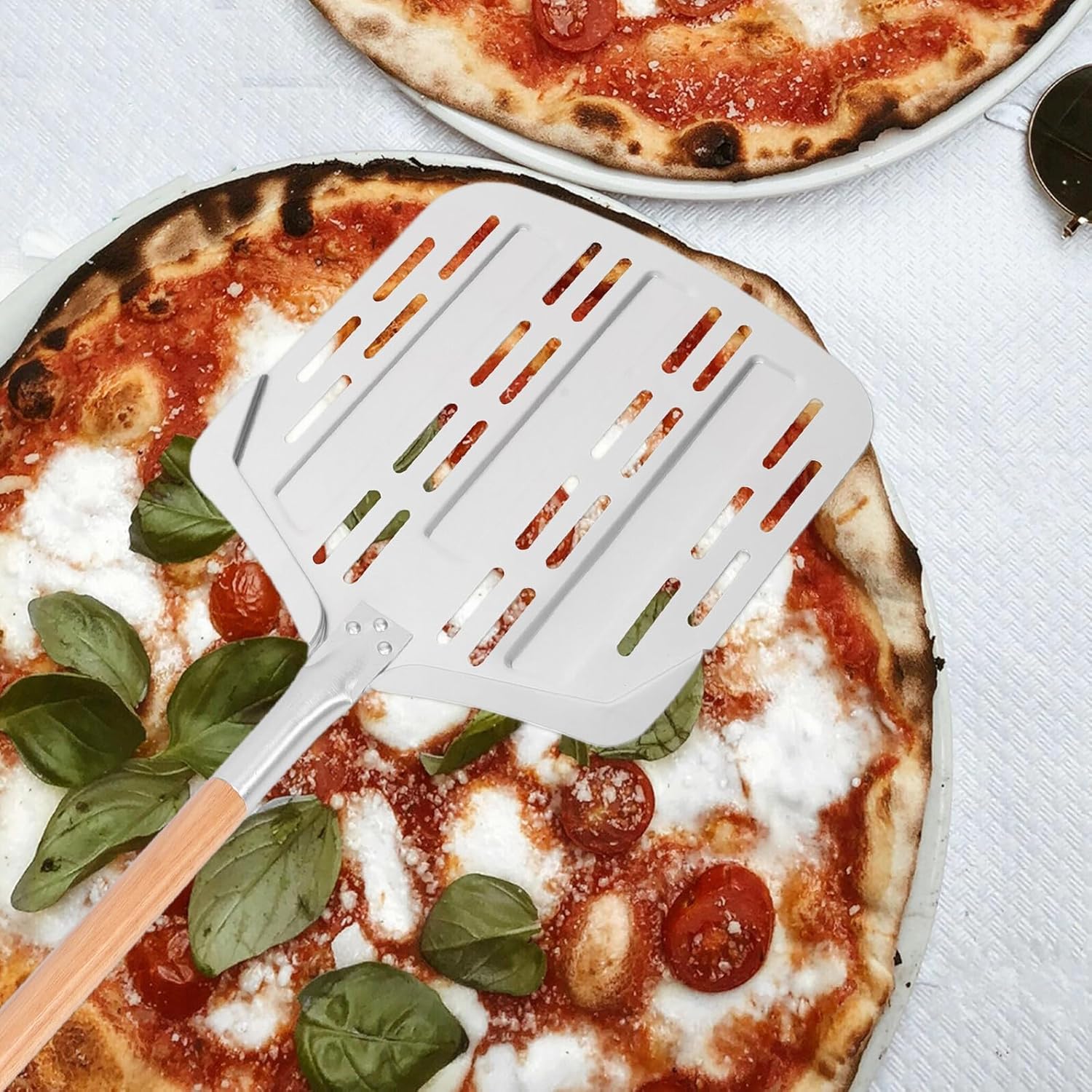 Veemoon Perforated 12-inch Aluminum Pizza Peel with Detachable Handle, 90cm Food Shovel Scoop for Oven and Grill Baking, Lightweight Pizza Turner for Kitchen and Outdoor Use