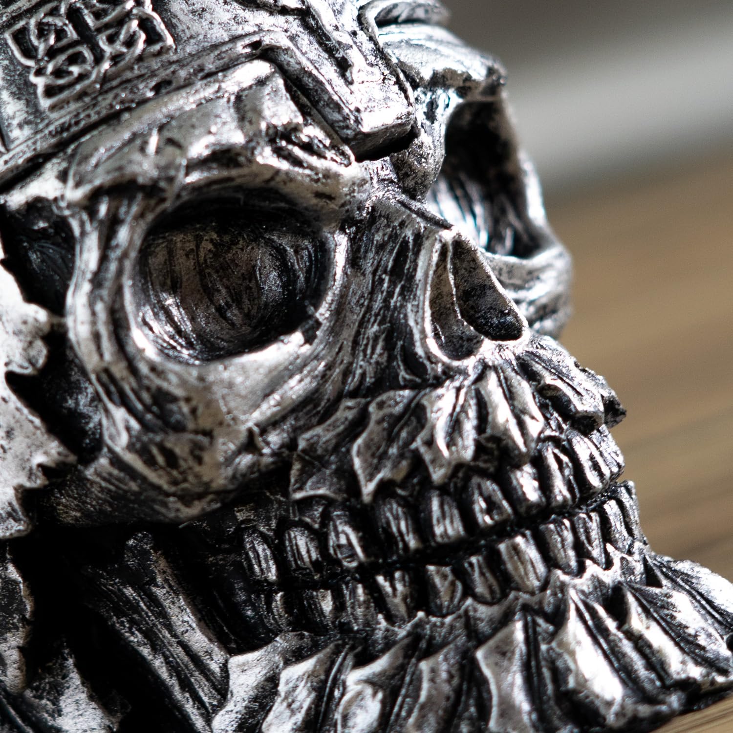 Amazon.com: Greenman King Skull Ashtray : Home & Kitchen