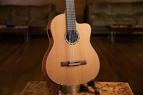 Miniatura 9 de Ortega Guitars 6 cuerdas Family Series Pro Solid Top Acústico-Eléctrica Nylon Guitarra Clásica con Bolsa, Derecha (RCE131)