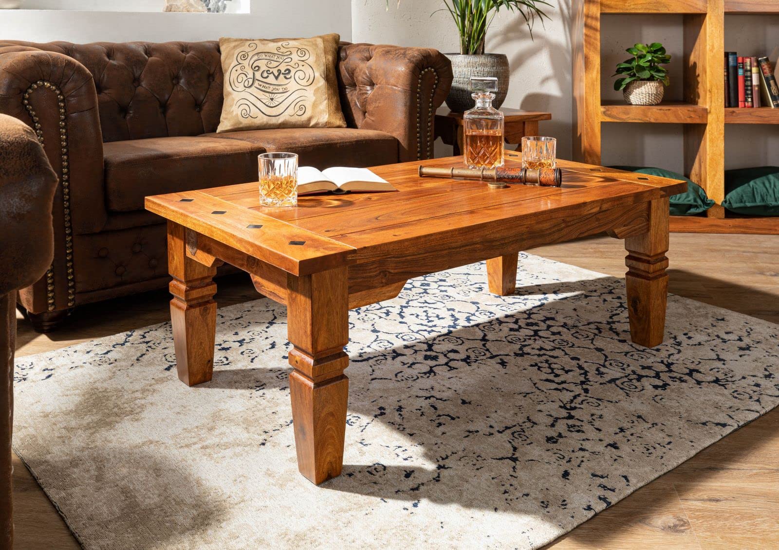 MASSIVMOEBEL24.DE | Oxford Couchtisch aus Akazienholz #428 im Kolonialstil - Honig lackiert | 110x60x40 cm | Massivholztisch Fernsehtisch Beistelltisch