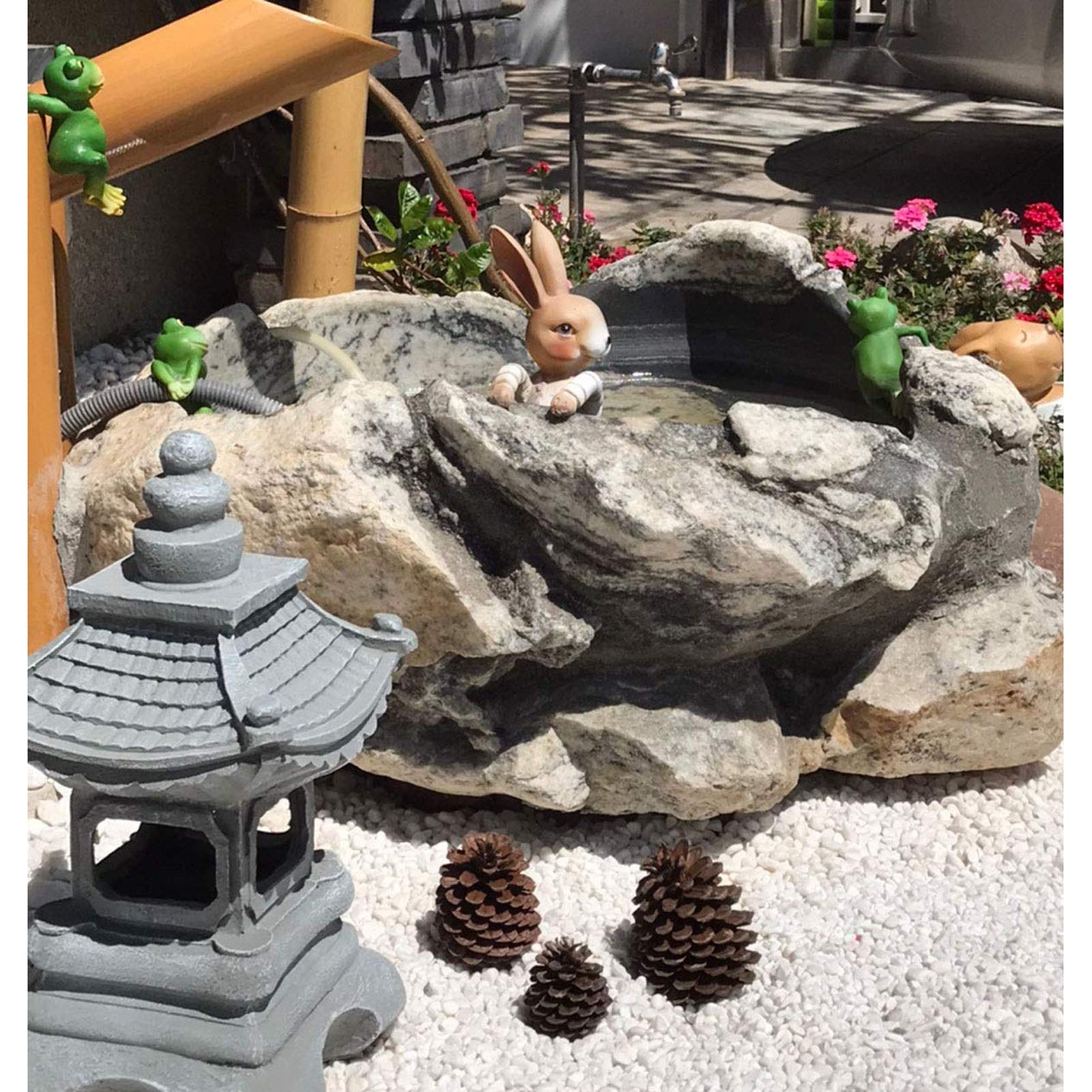 Outdoor Japanese Tachi-Gata Style Solar Zen Garden Lights Lanterna Pagoda Light Solar Floor Garden Lampada in resina impermeabile Statua Fattoria Balcone Decorazione creativa Lampada,17*34cm