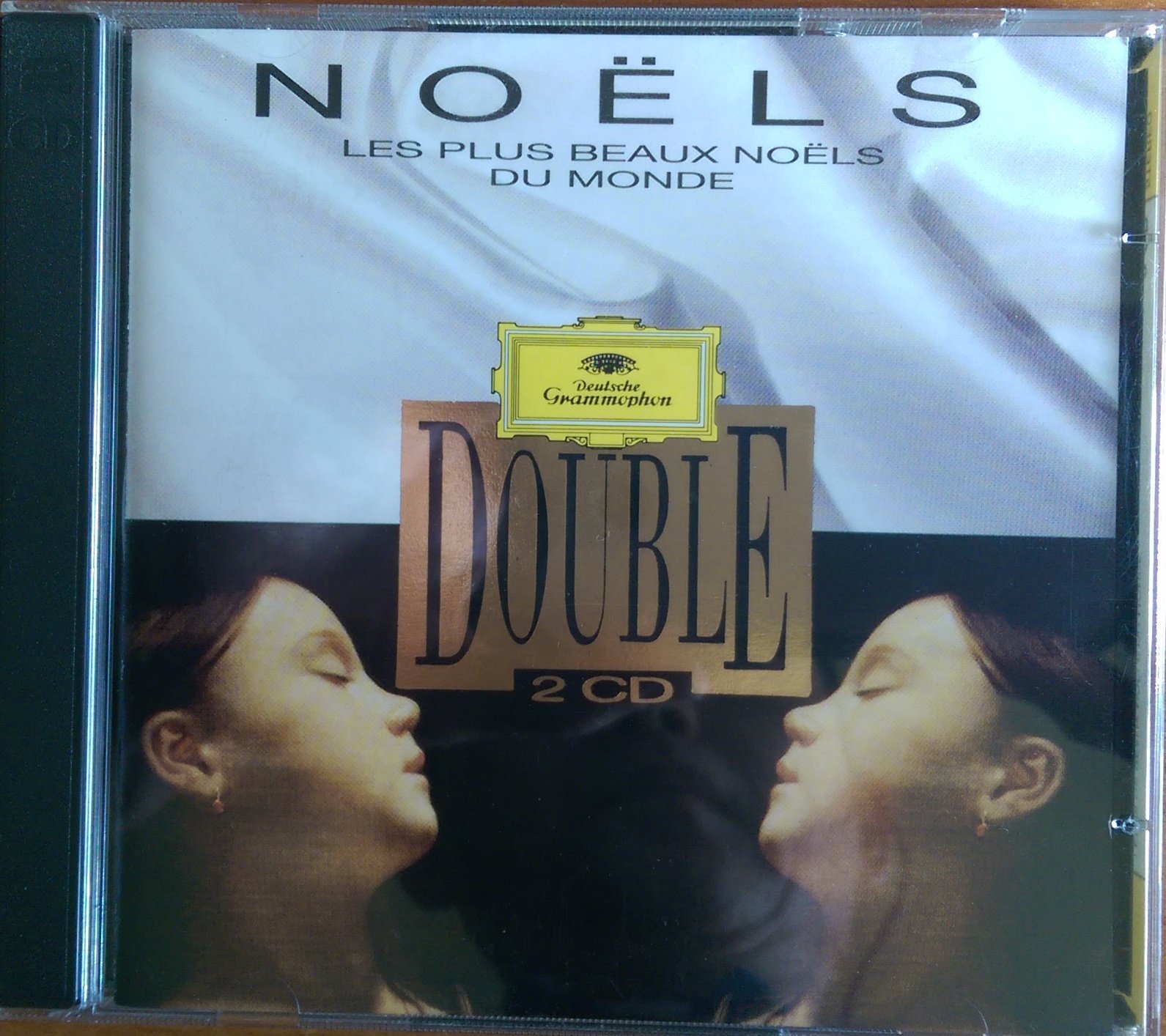 Les Plus Beaux Noels du Monde- [Audio CD]