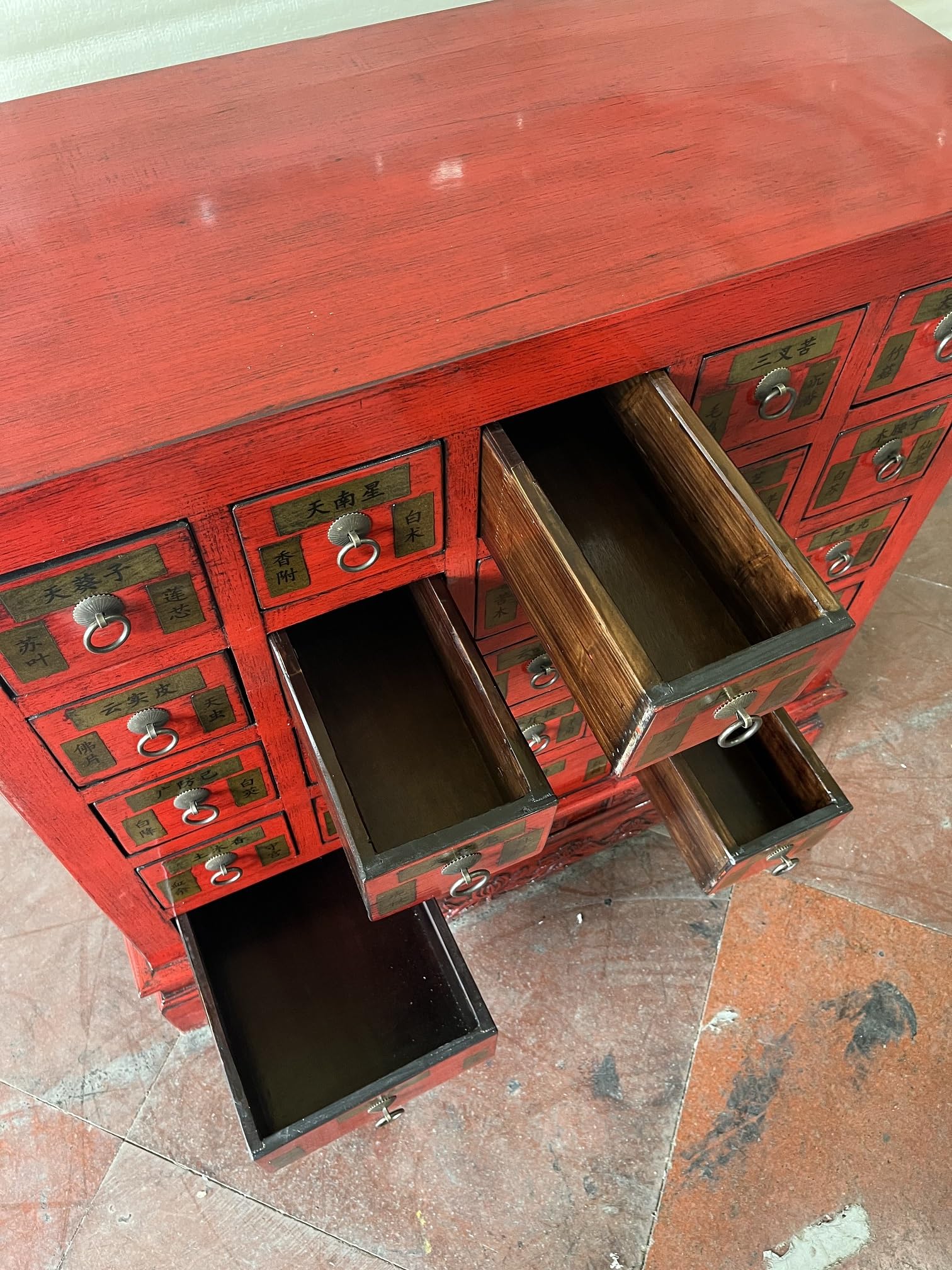 Kunibert Armoire à pharmacie en bois massif - Hauteur : 94 cm - Couleur : rouge