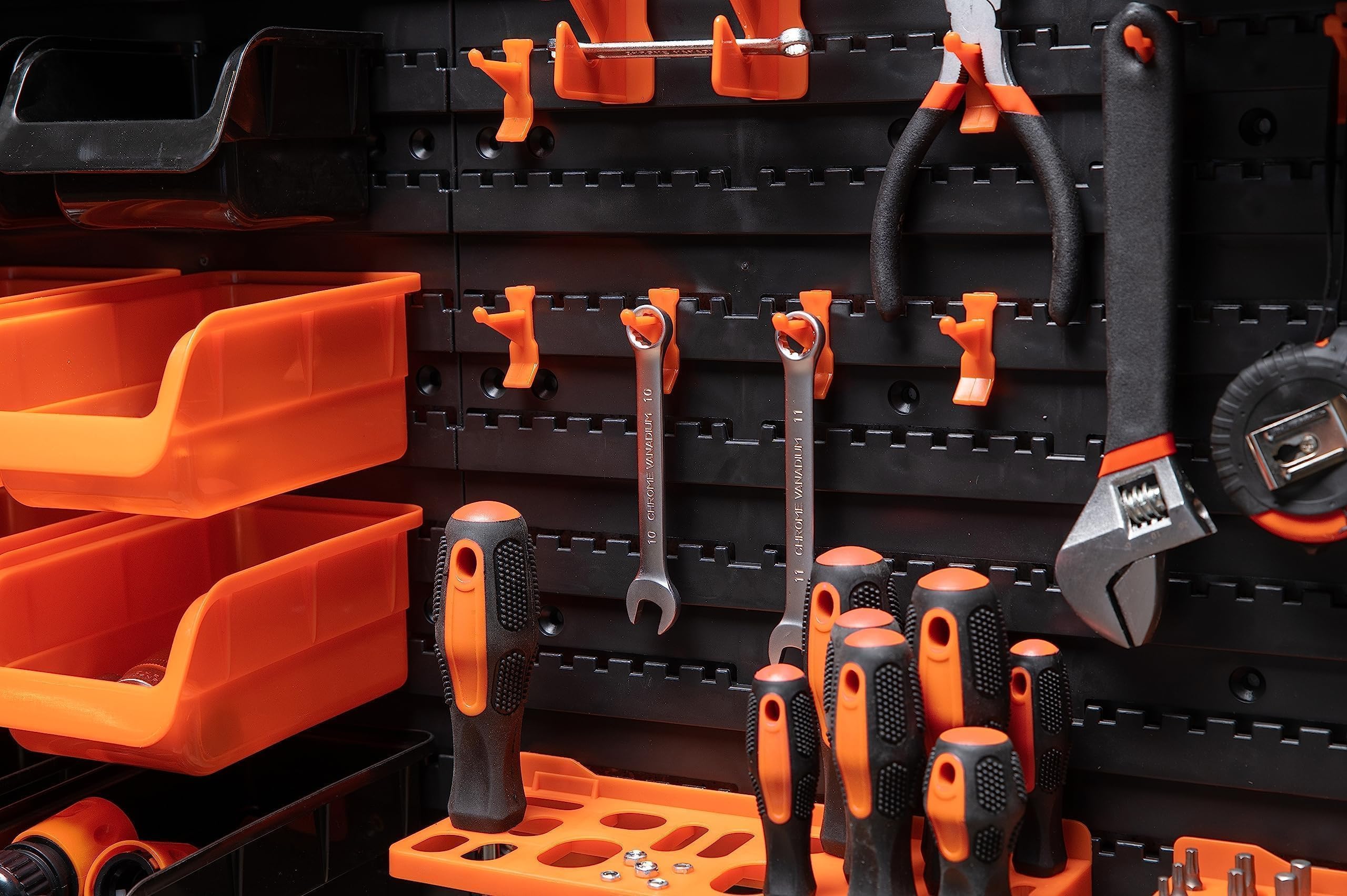 BLACK+DECKER Tableau à Outils avec étagères et Crochets de Suspension Normal