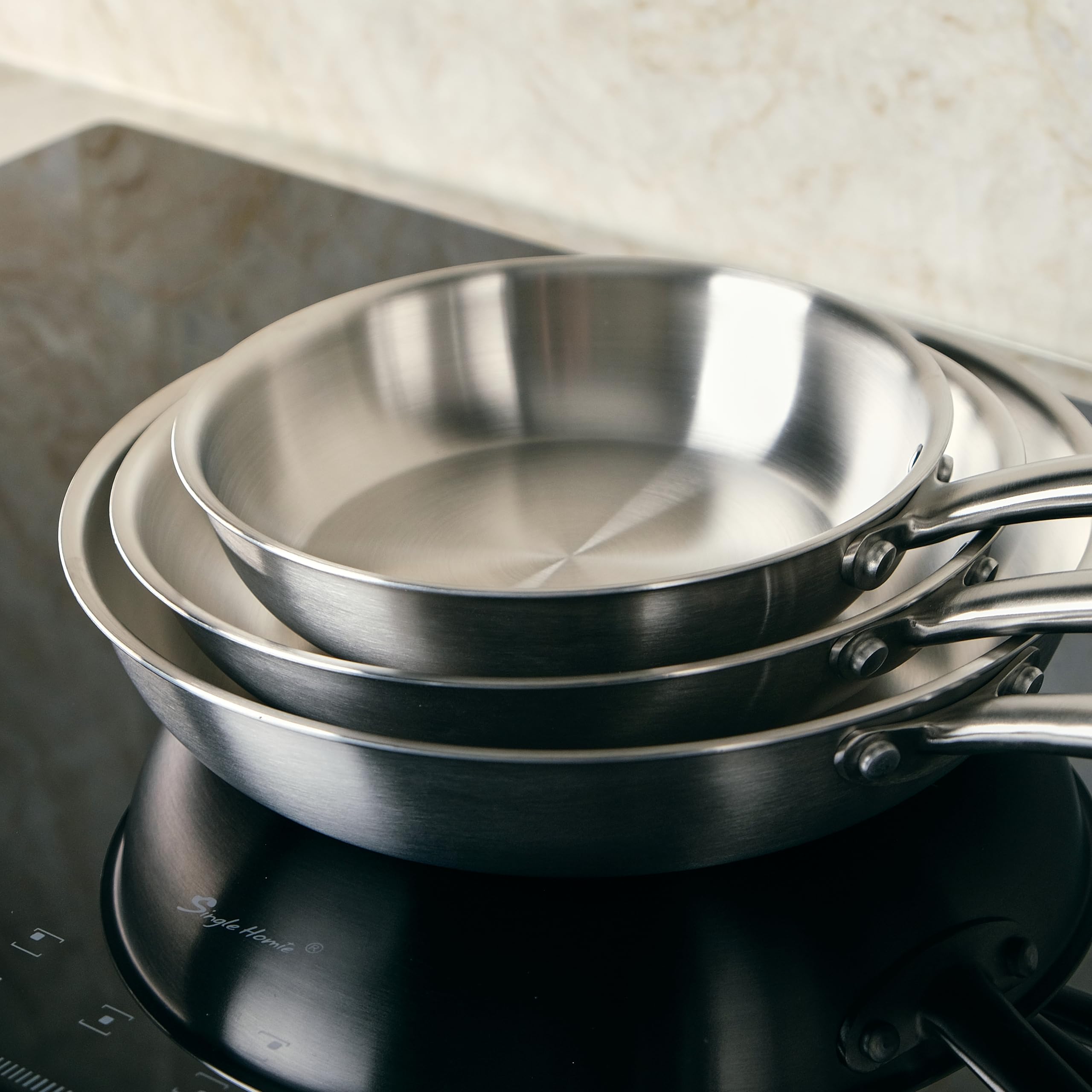 KAMBERG - Cofanetto 3 padelle Ø20 – 24 – 28 cm in acciaio inox 18/10 triply – senza PFAS – Tutti i piani cottura inclusi induzione e forno – 0008282, grigio