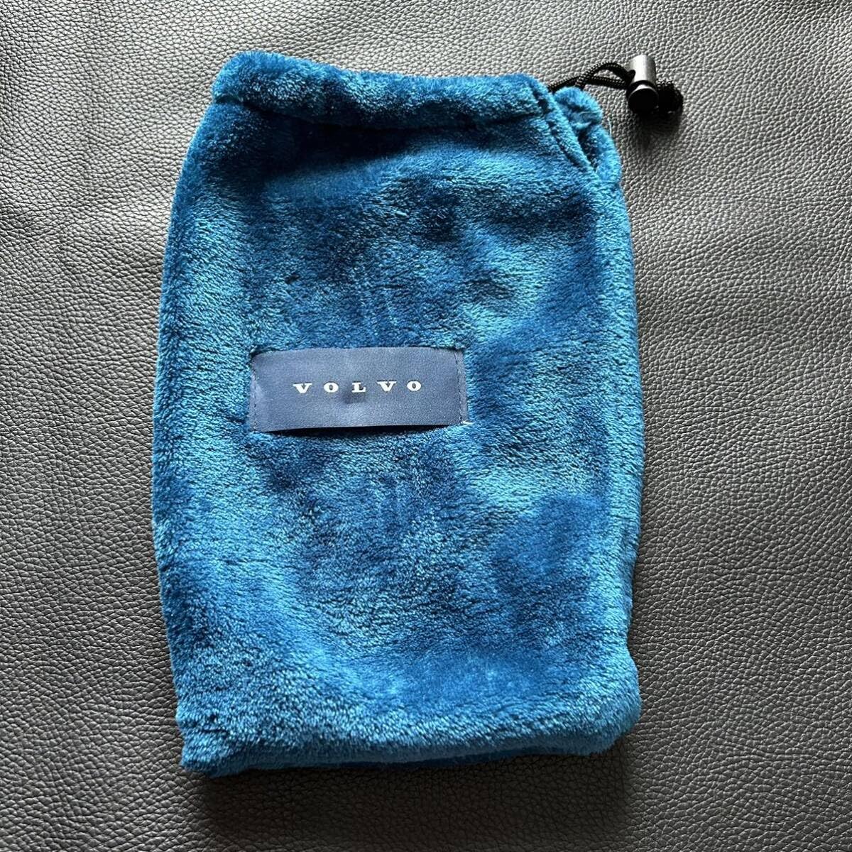 Amazon.co.jp: ボルボ VOLVO オリジナルブランケット専用袋付き