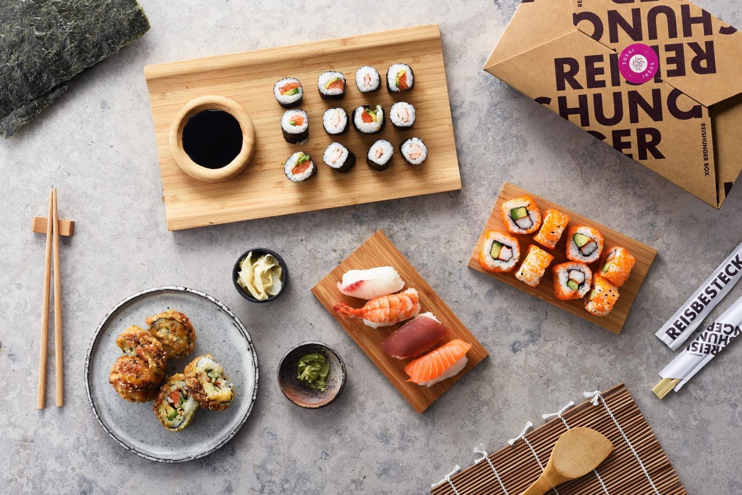 Reishunger Sushi Equipment Box XXL mit Hangiri Holzschüssel, inkl. Premium Sushi Maker + Rezeptkarte