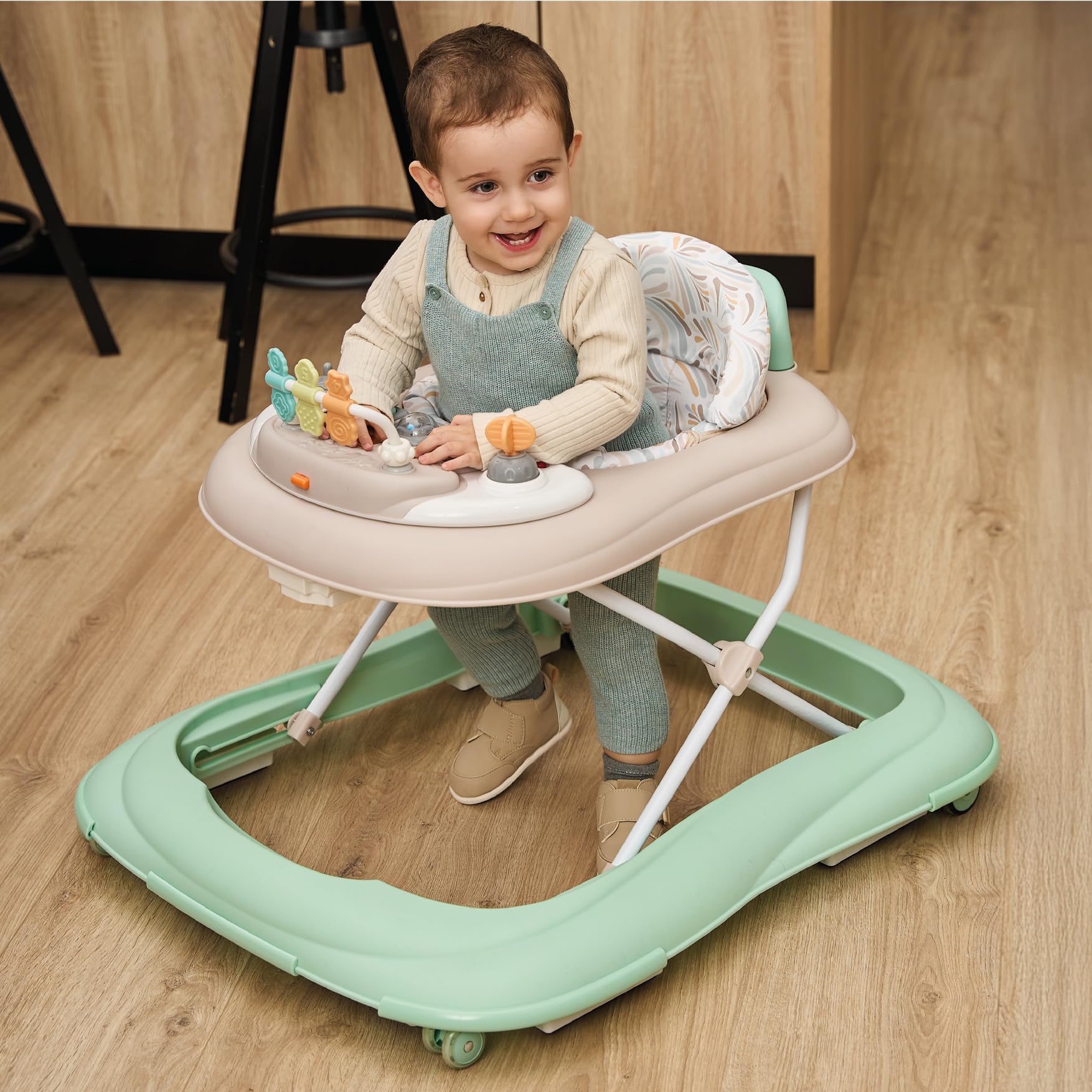 MS BabyWorld – Girello BASIC PLUS – Girello per Bambini con Vassoio Interattivo di Giochi con Suoni | Base Antiribaltamento | Tacatà con Ruote in Silicone e 3 Posizioni di Altezza