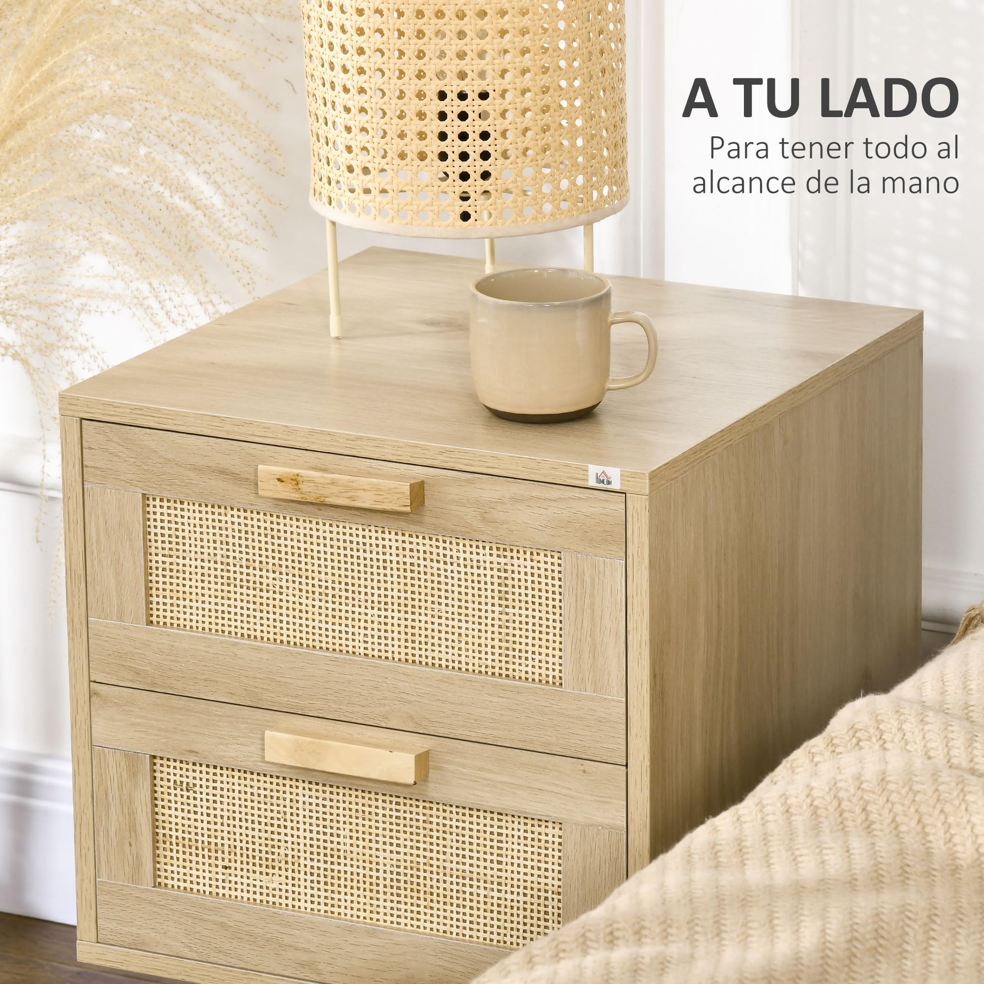 HOMCOM Mesita de Noche de Diseño Boho Mesilla de Noche con 2 Cajones de Rejilla y Patas de Madera para Salón Dormitorio 40x40x56 cm Natural