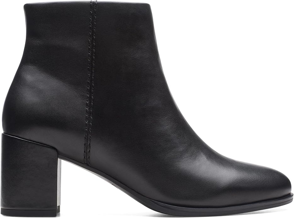 Botas Clarks Freva55 ZipChukka de Piel Negra Elegantes y Cómodas