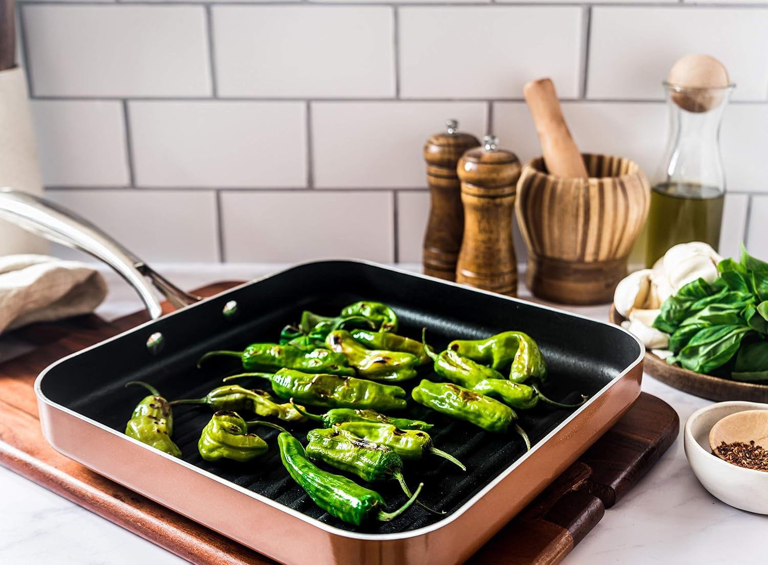 Gotham Steel Nonstick Grill Pan for Stovetops with Grill Sear Ridges, Drains Grease, Ultra Durable Coating, Metal Utensil Safe, Stay Cool Stainless-Steel Handle, Oven & Dishwasher Safe, 100% PFOA Free: Home & Kitchen