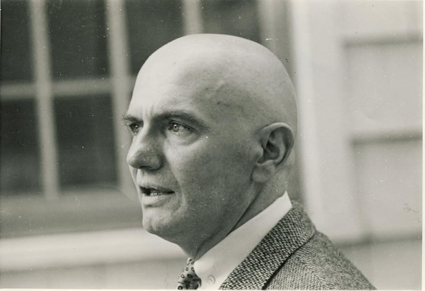 Regiment of Women: Berger, Thomas: 9780671214920: Books - Amazon.ca