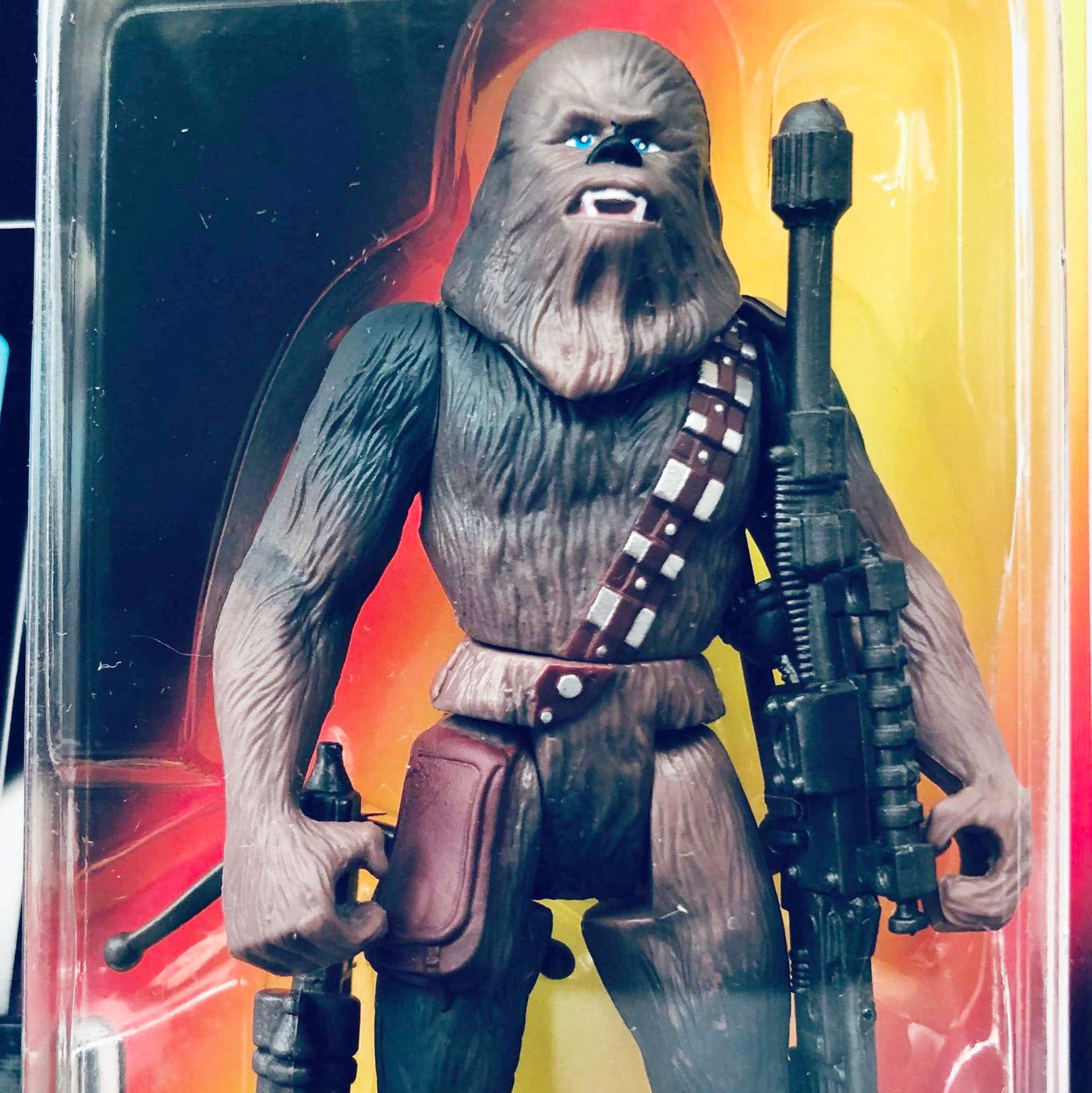 スターウォーズフィギュア　チューバッカ Amazon.co.jp: マルチランゲージ版 フィギュア スターウォーズ SF・ファンタジー・ホラー