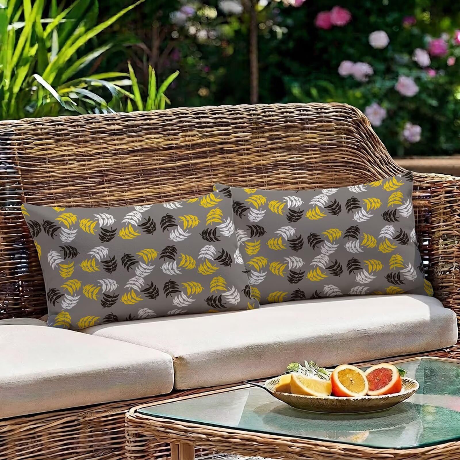 Poszewki na poduszki na sofę 60 x 80 cm zestaw 2 szarych poszewek na