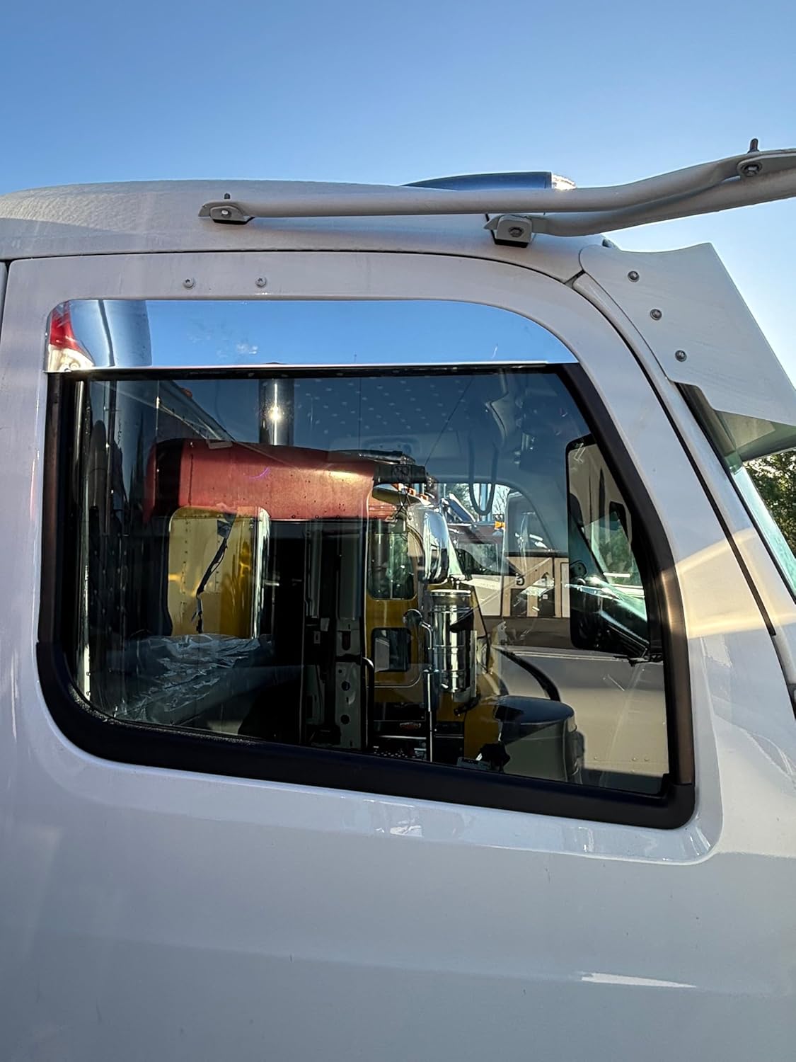 4 inch stainless steel window chop straight compatible with Peterbilt 589 and 579