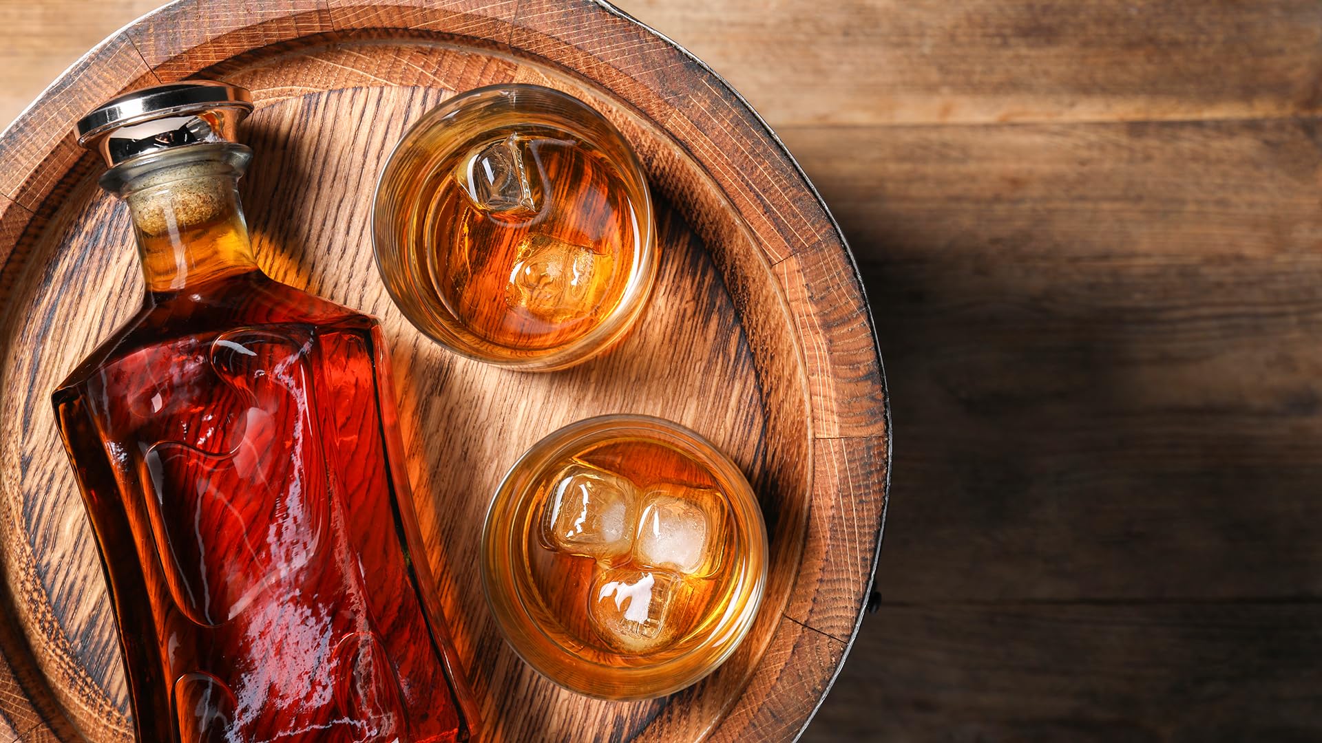 JOCHEN SCHWEIZER Geschenkgutschein: Rum Tasting Hamburg (7 Premium Sorten)